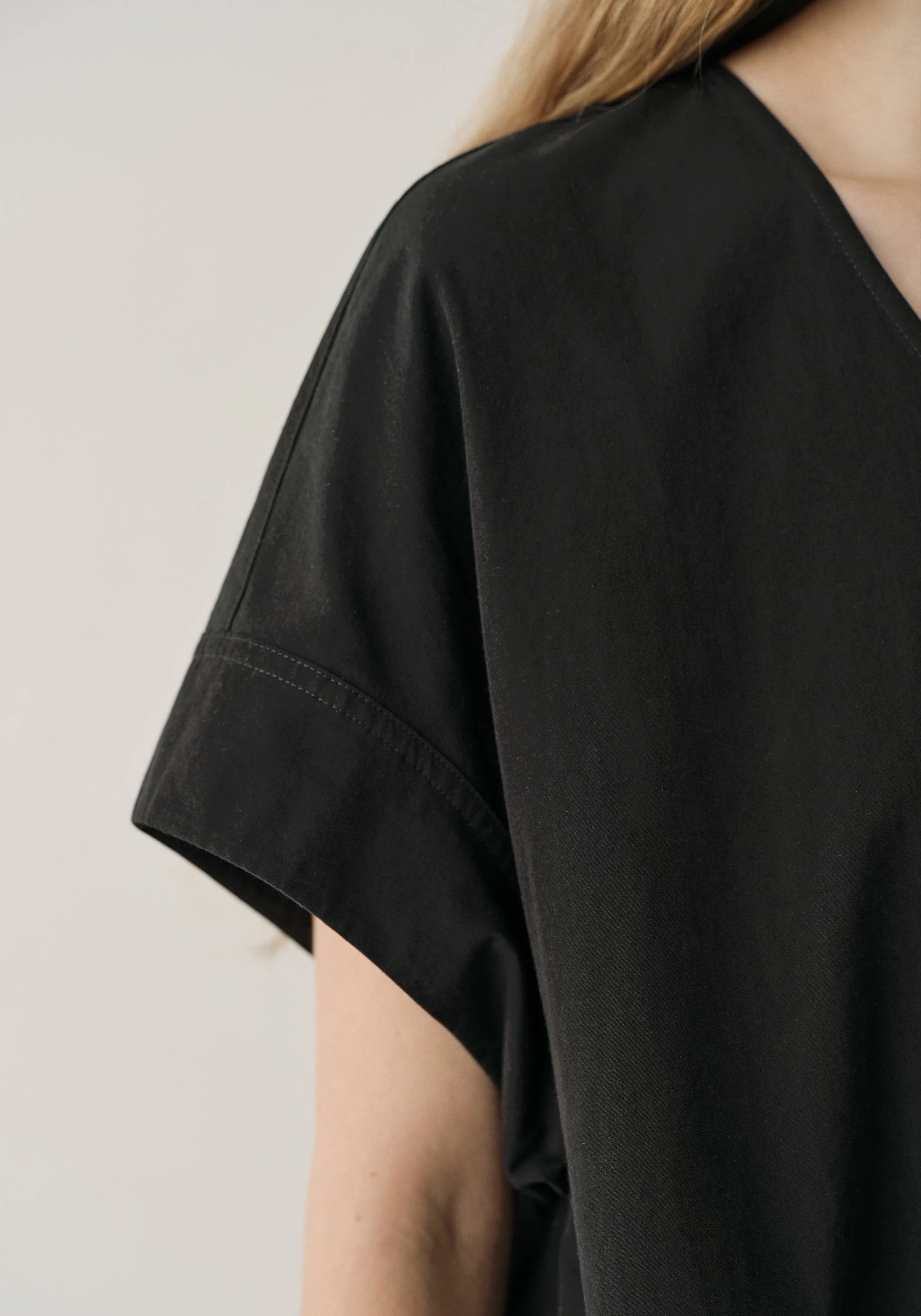 Cocoon U-neck Dress - Image 7