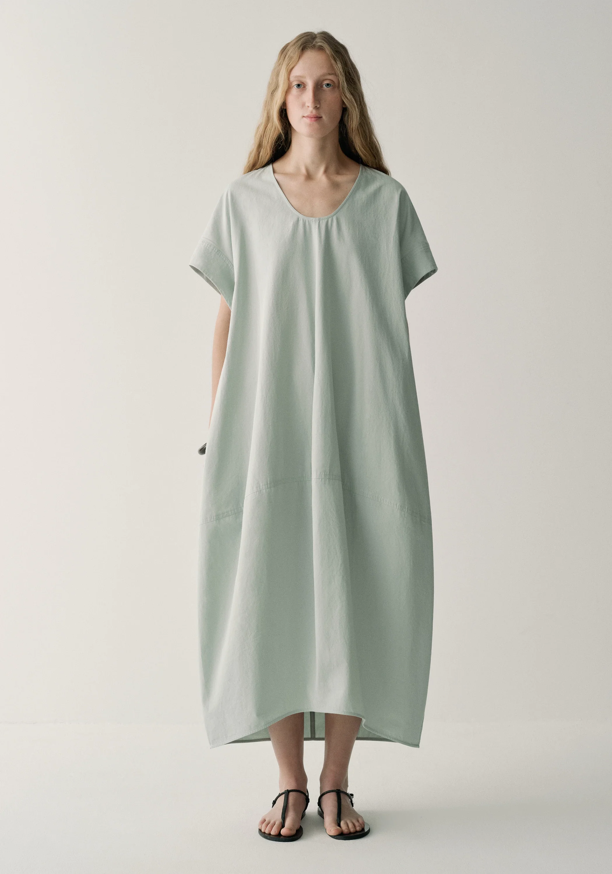 Cocoon U-neck Dress - Image 9