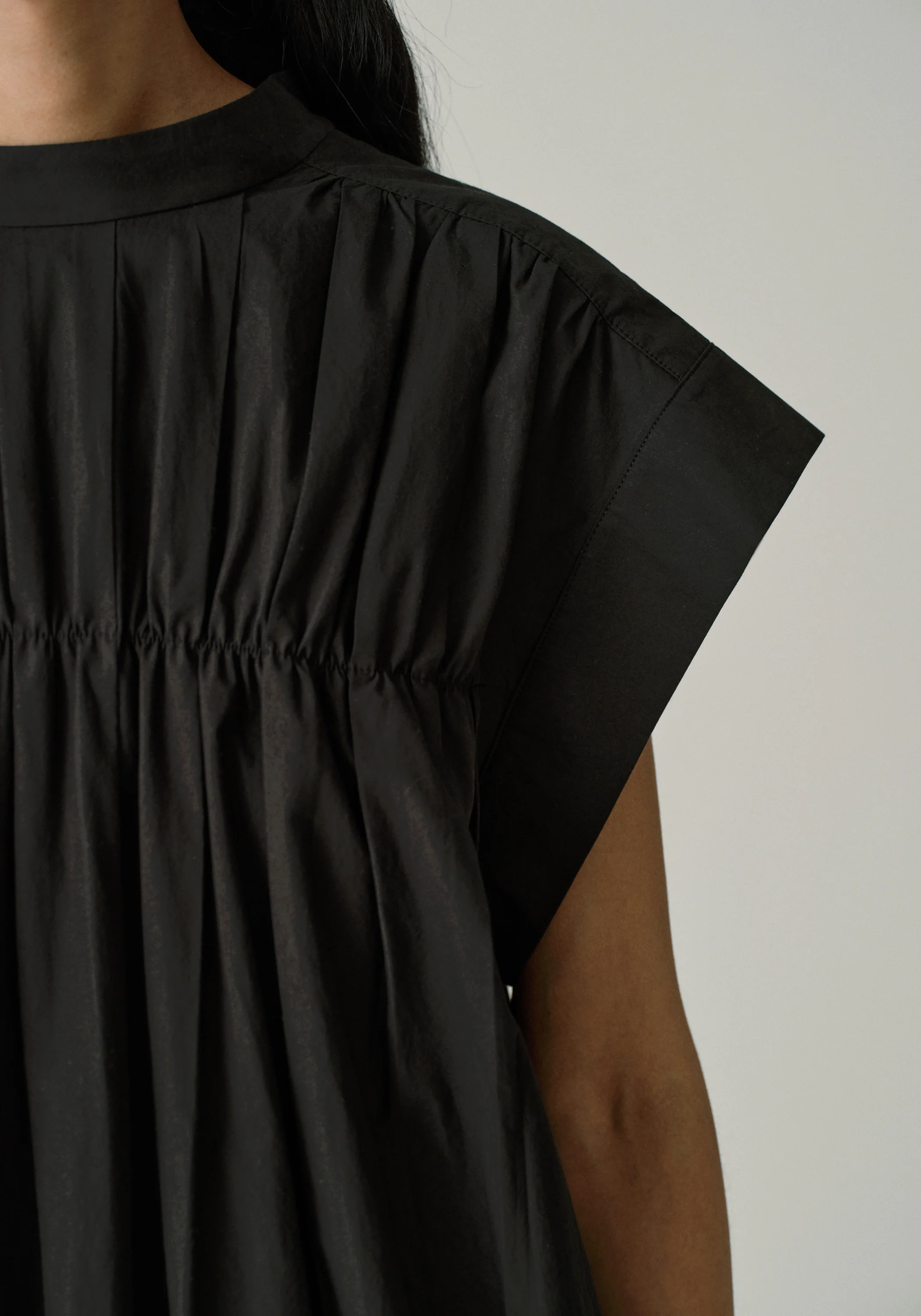 Two-way Pleated Dress - Image 23