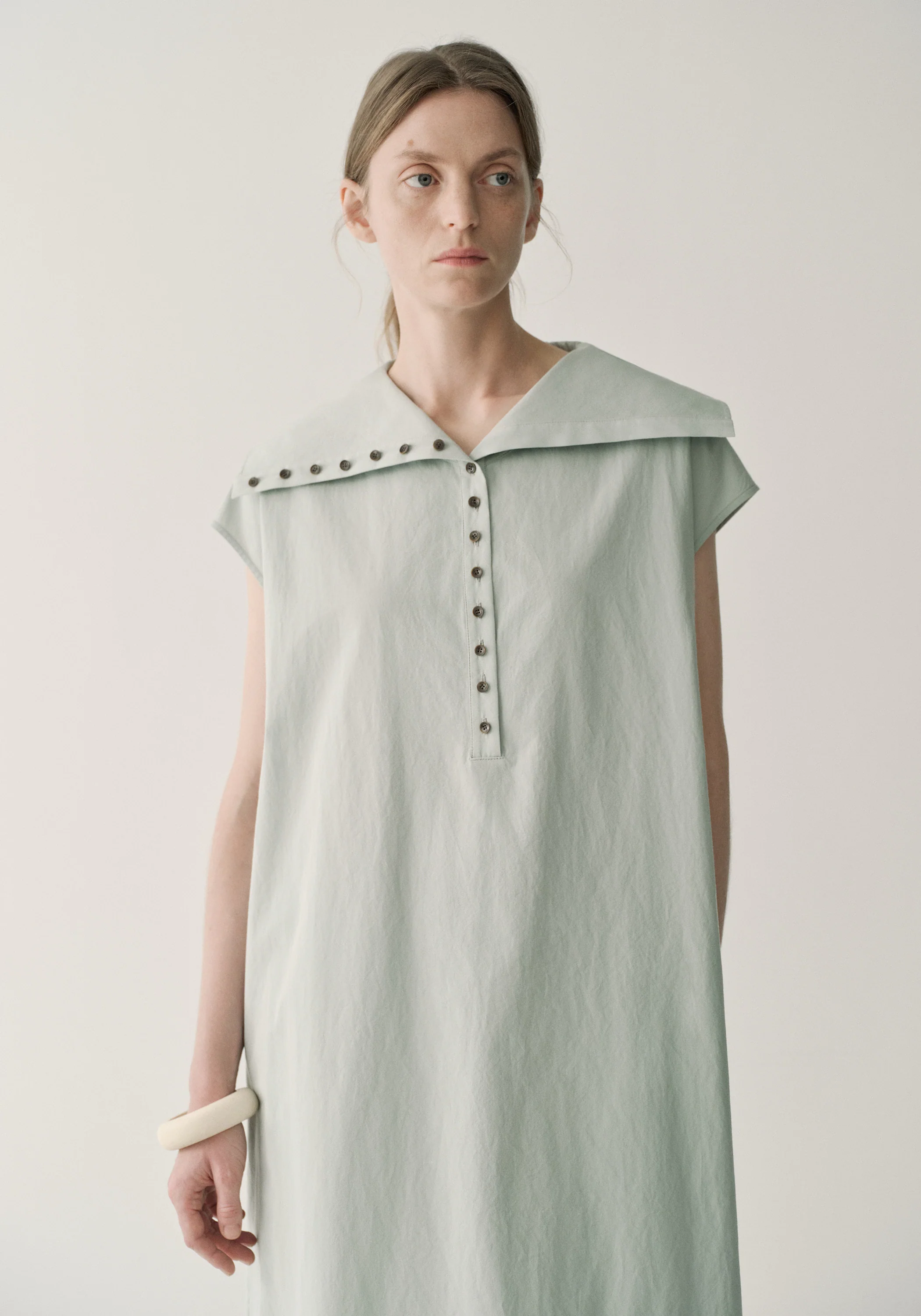 Wide-collar Buttoned Dress - Image 13