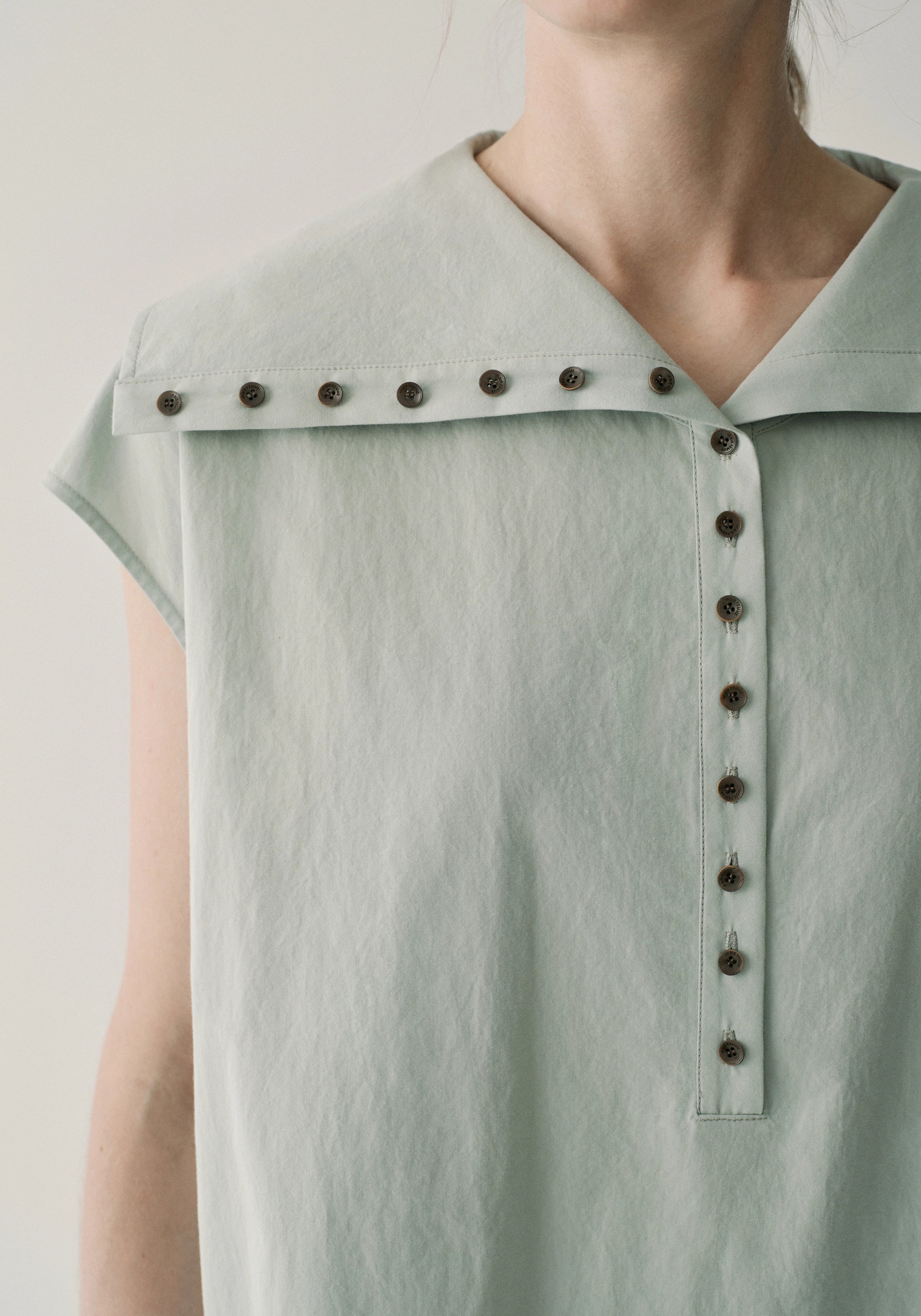 Wide-collar Buttoned Dress - Image 14