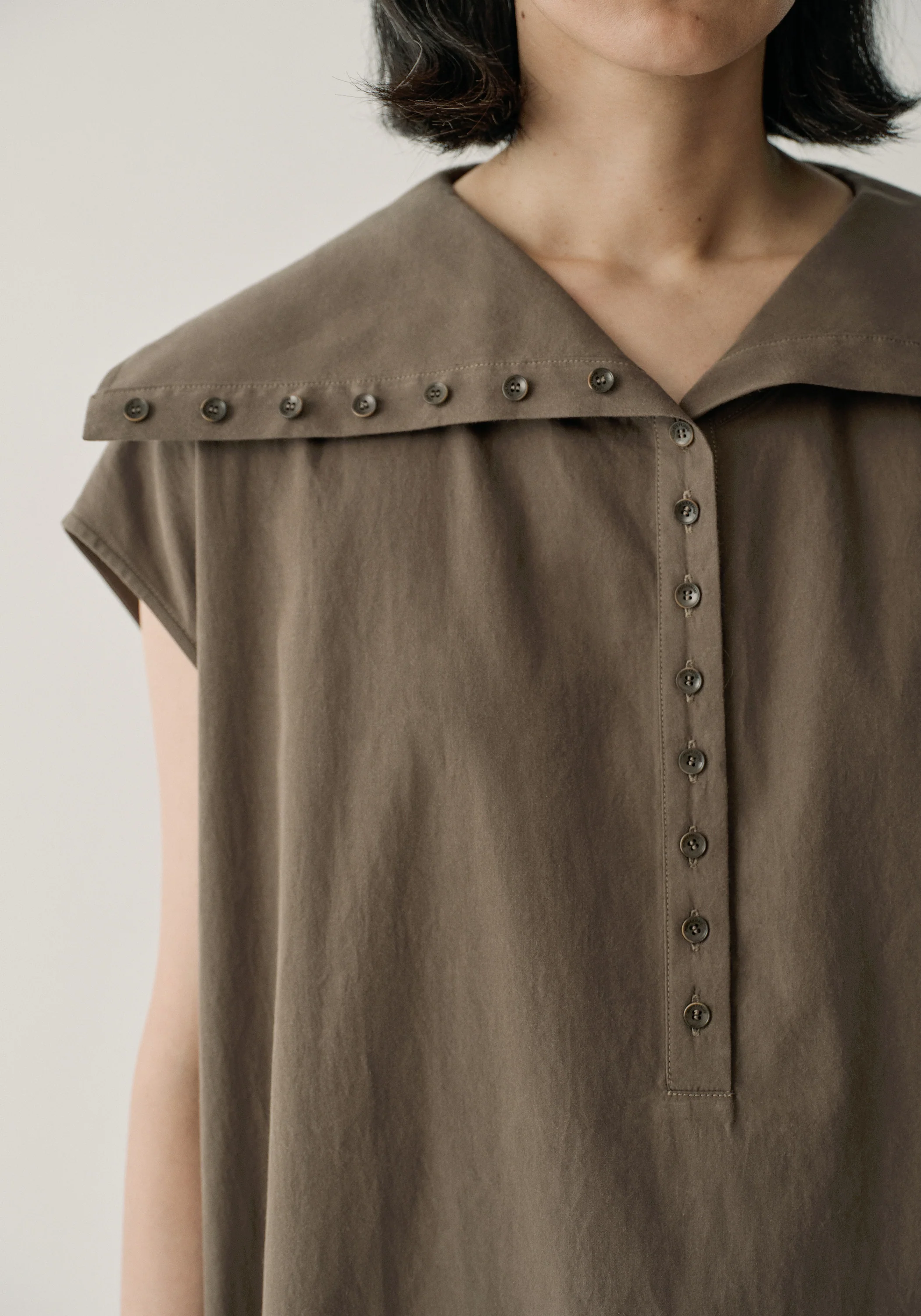 Wide-collar Buttoned Dress - Image 6
