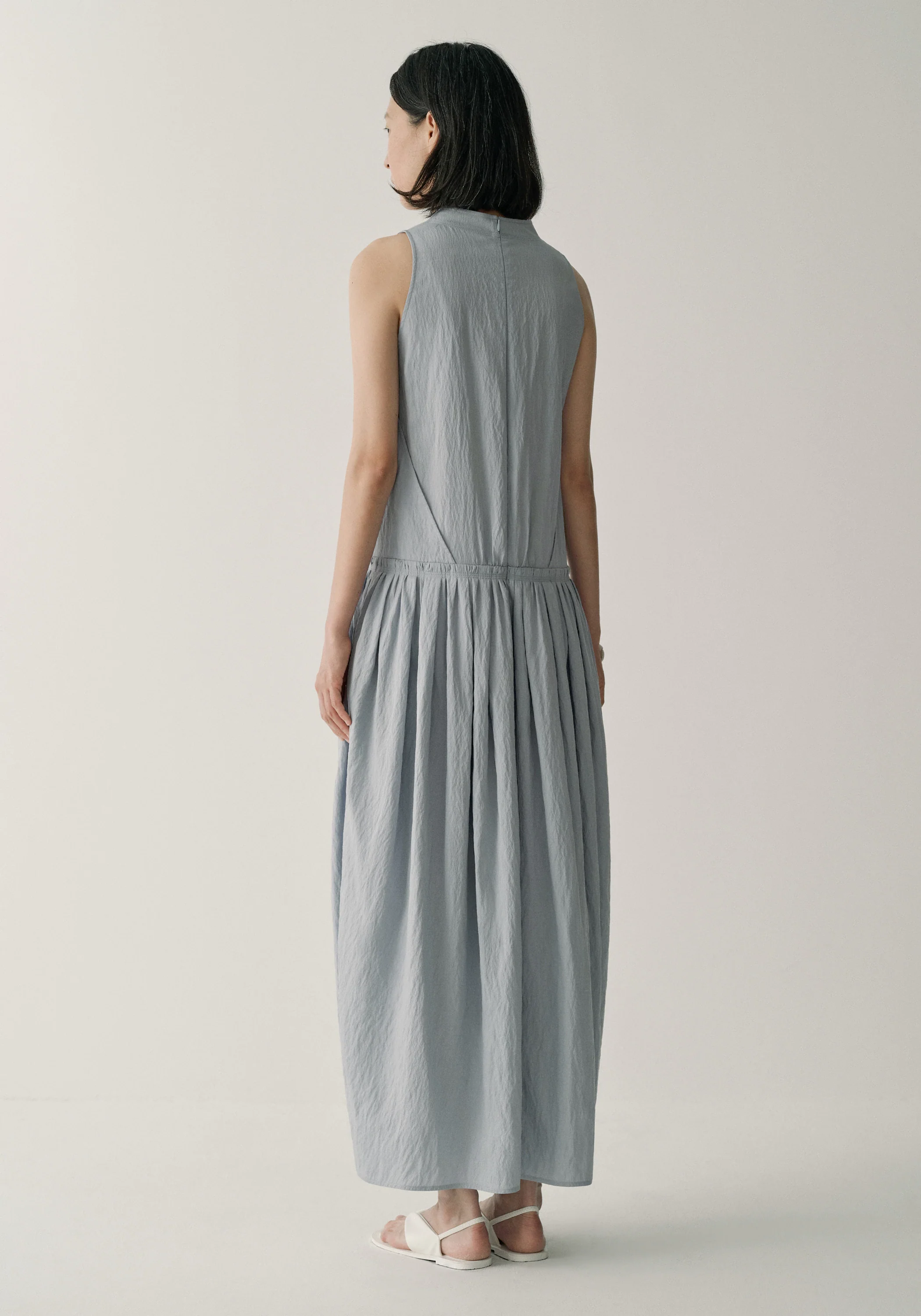 Crinkled Sleeveless Dress - Image 11