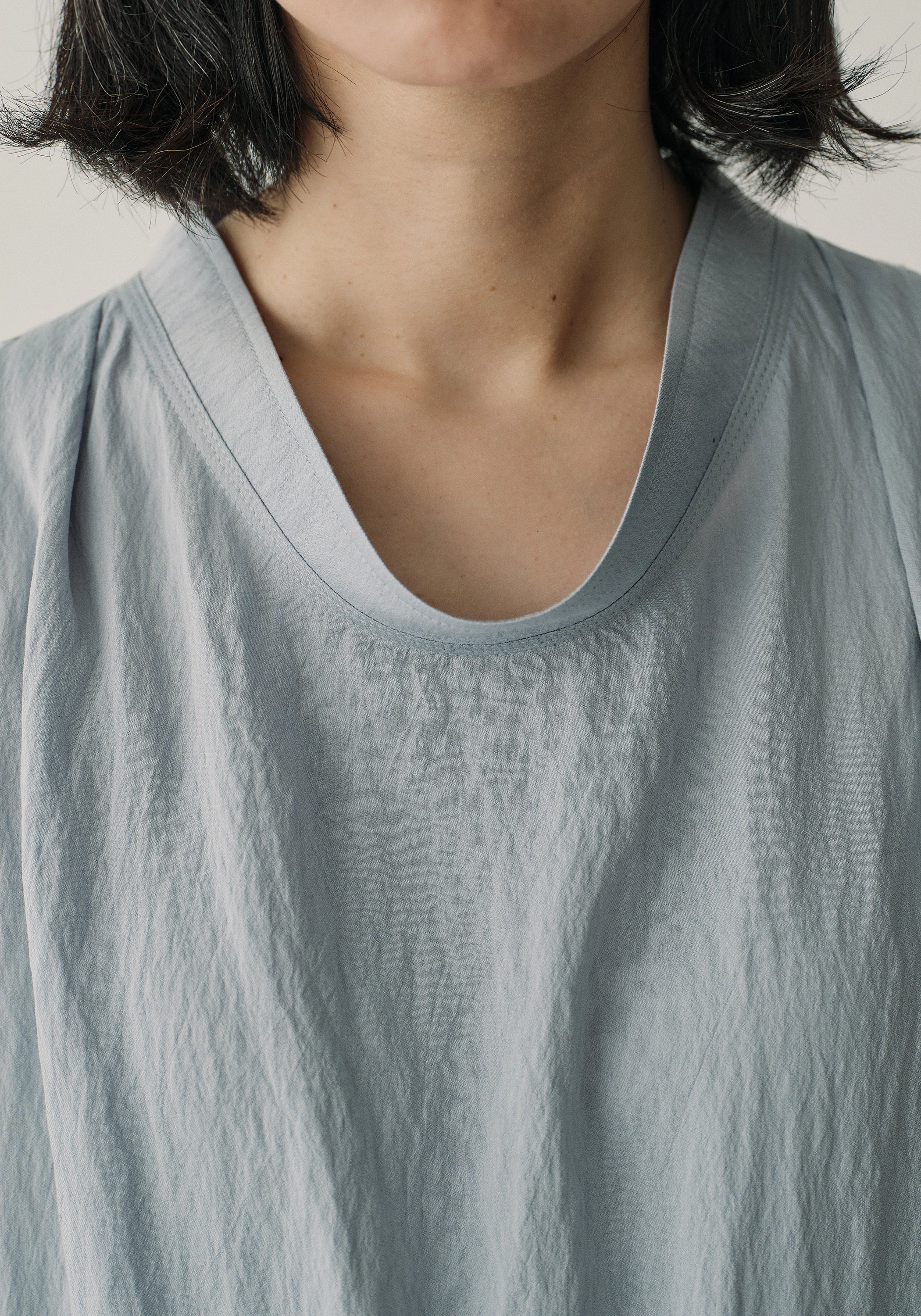 Crinkled Sleeveless Dress - Image 12