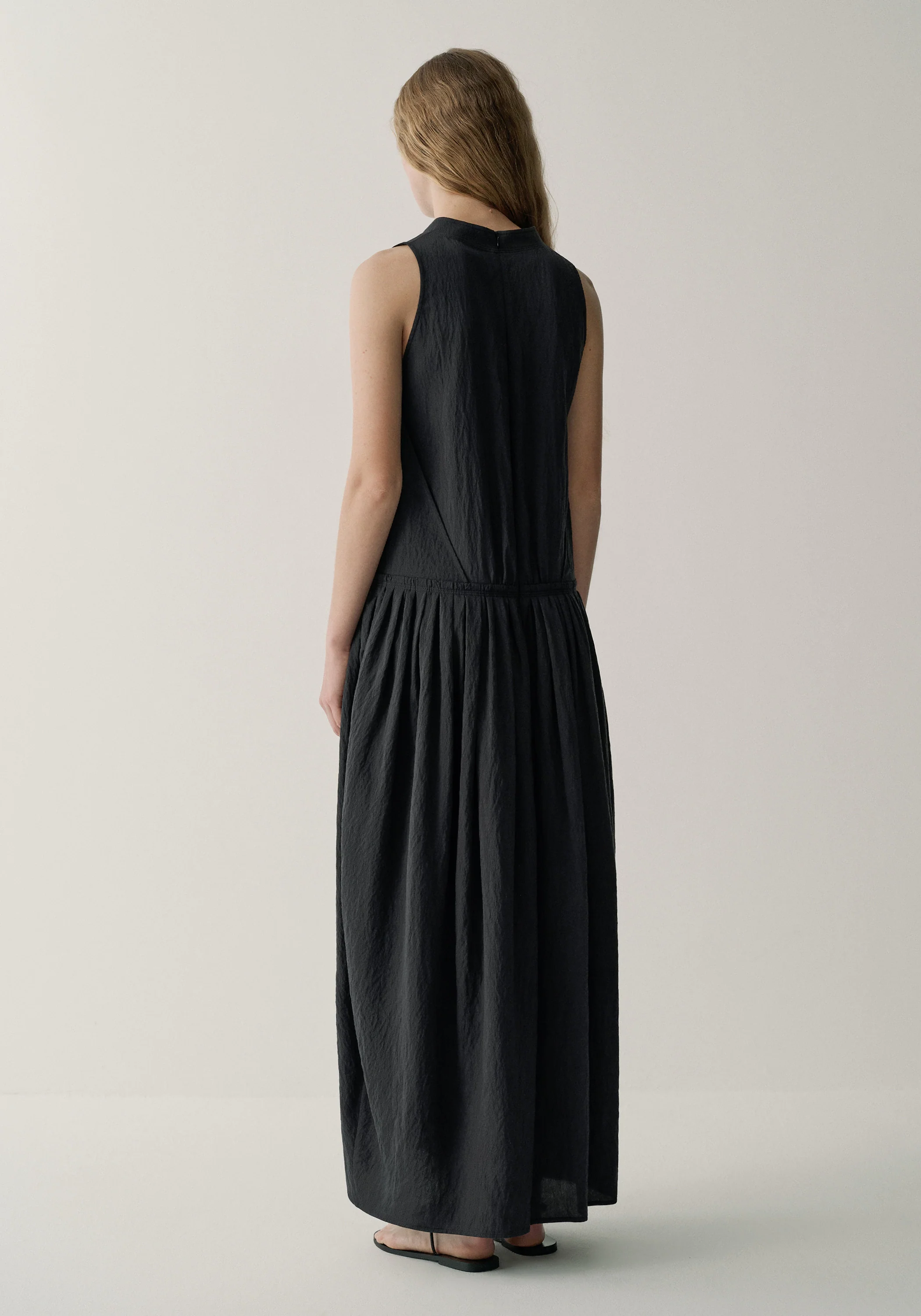 Crinkled Sleeveless Dress - Image 5