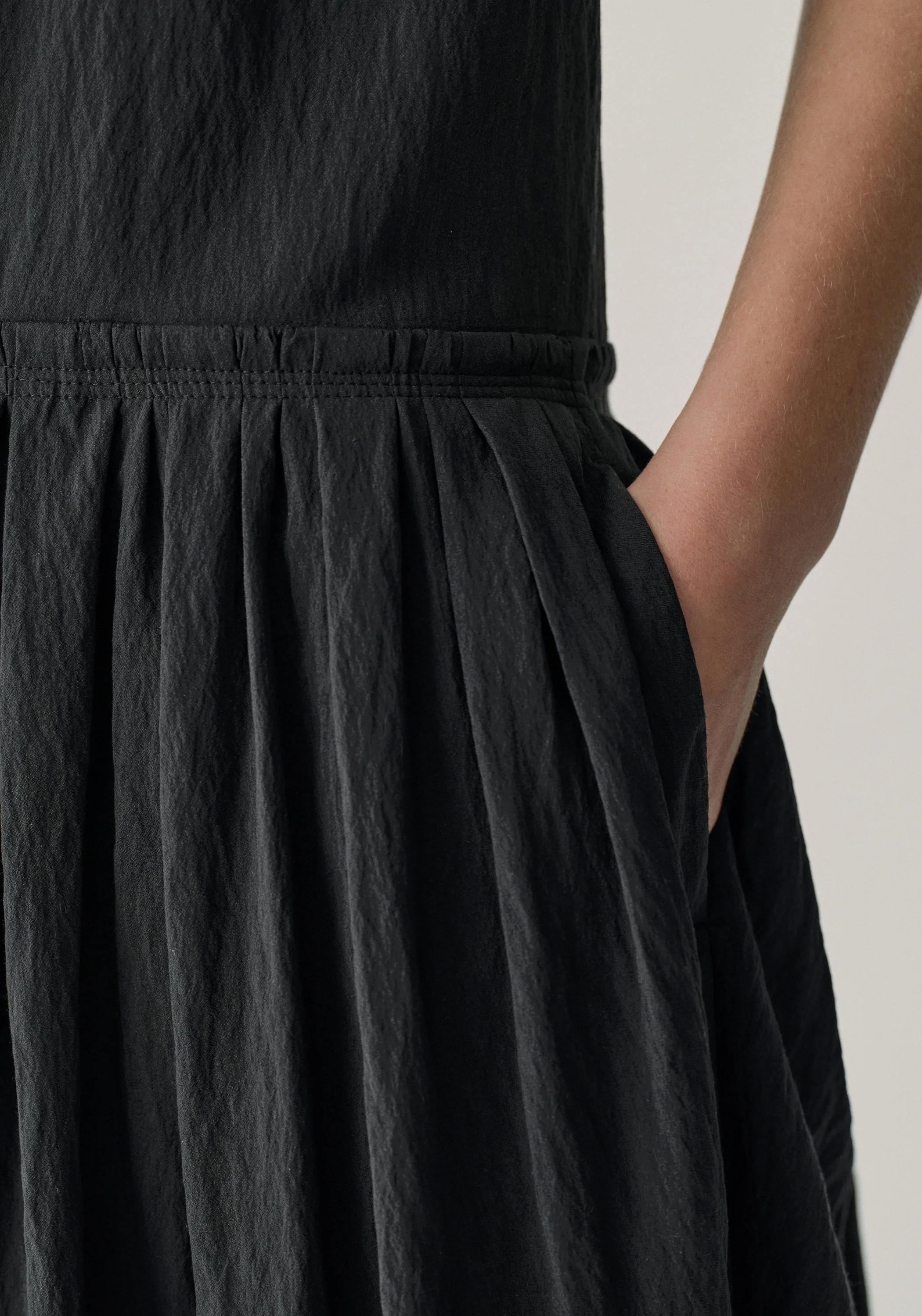 Crinkled Sleeveless Dress - Image 7