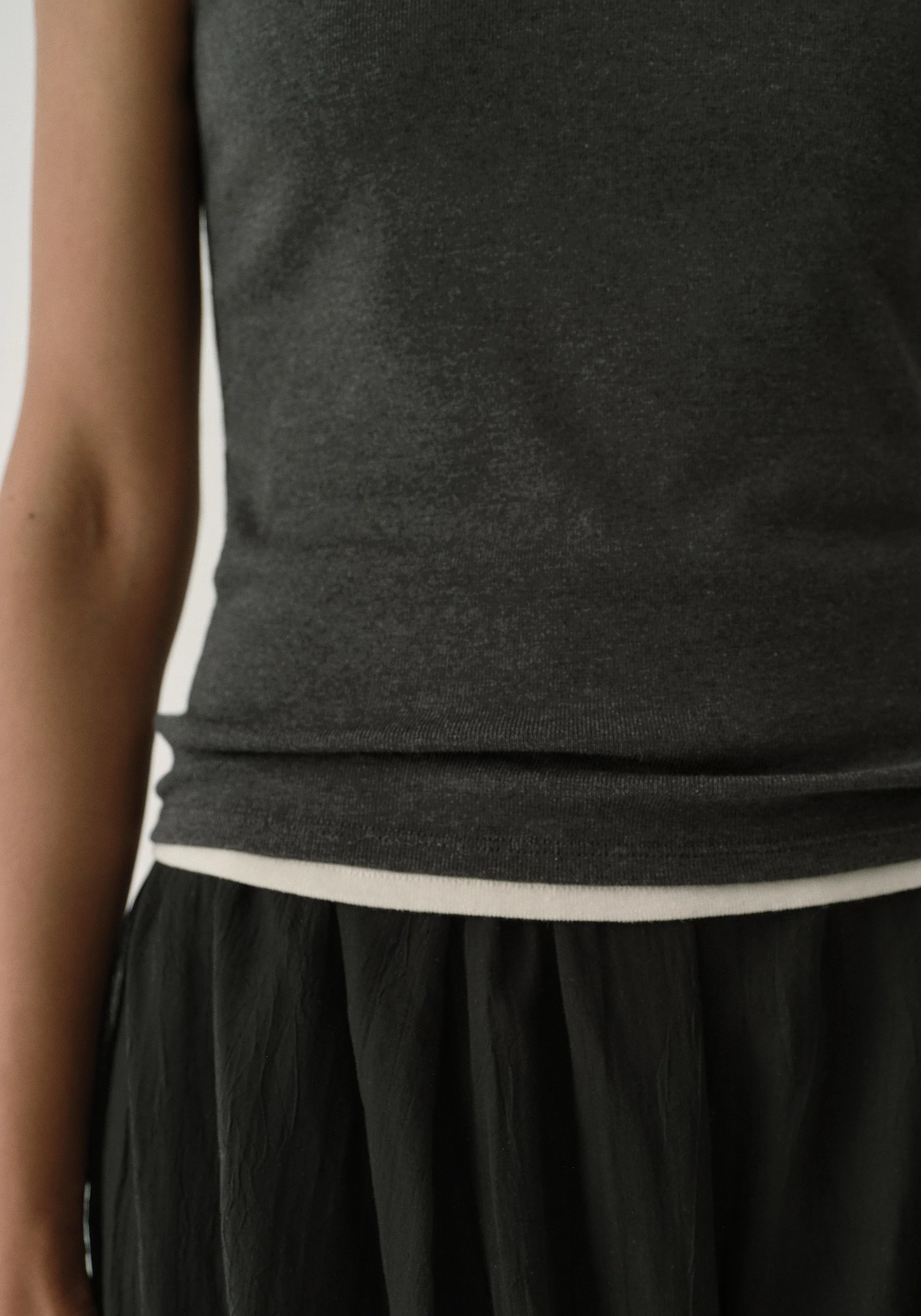 U-neck Cami Top - Image 8