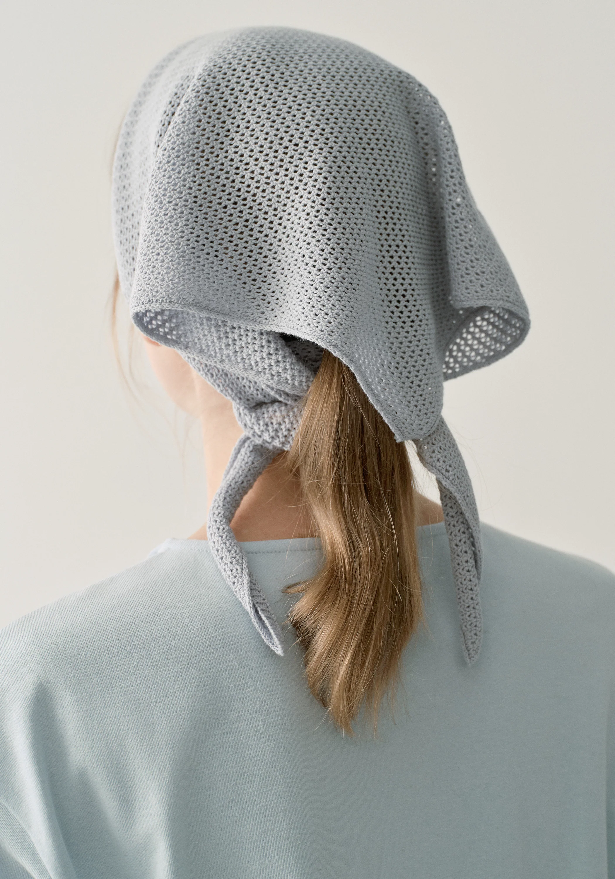 Open-knit Triangle Scarf - Image 13
