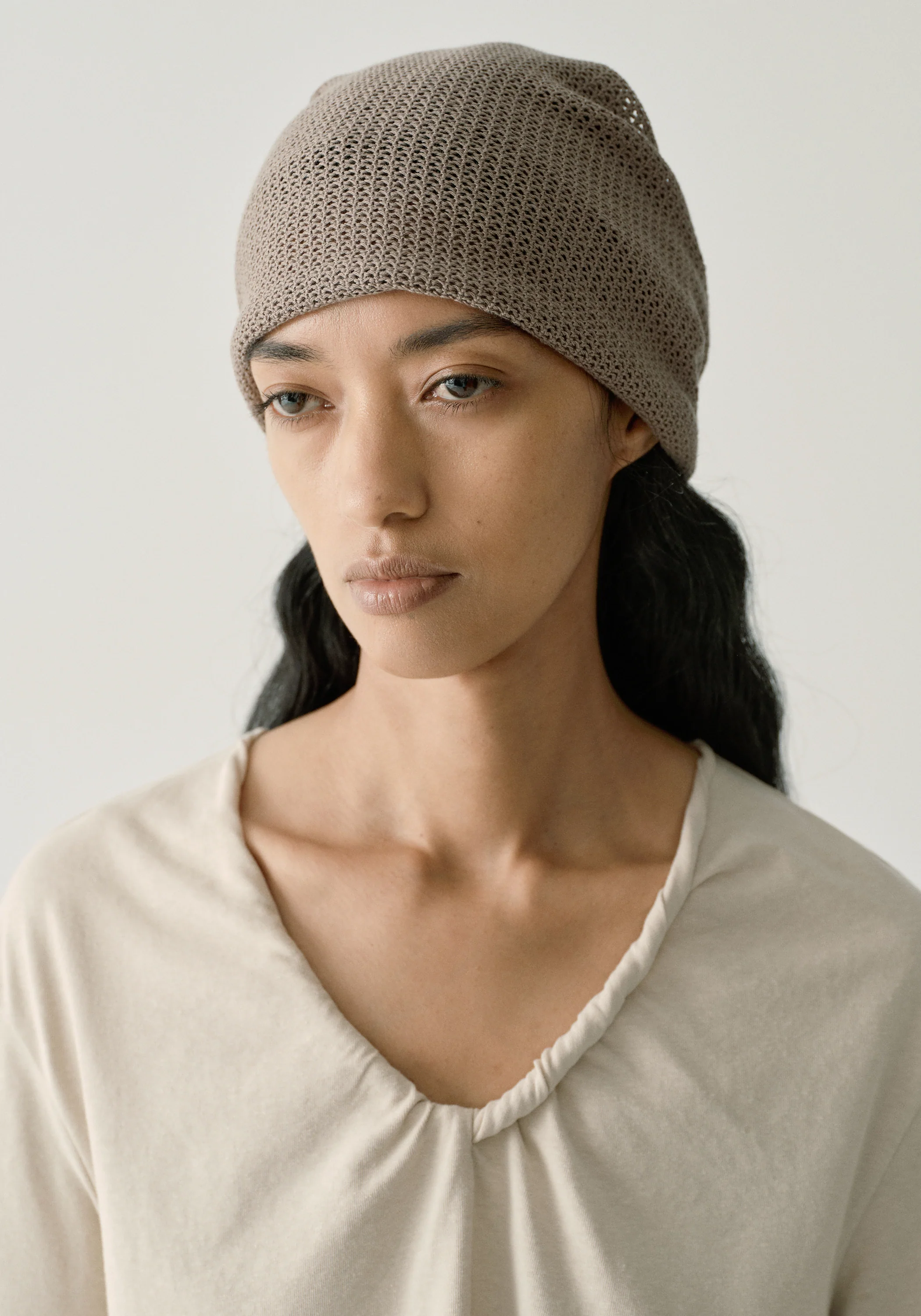 Open-knit Triangle Scarf - Image 4