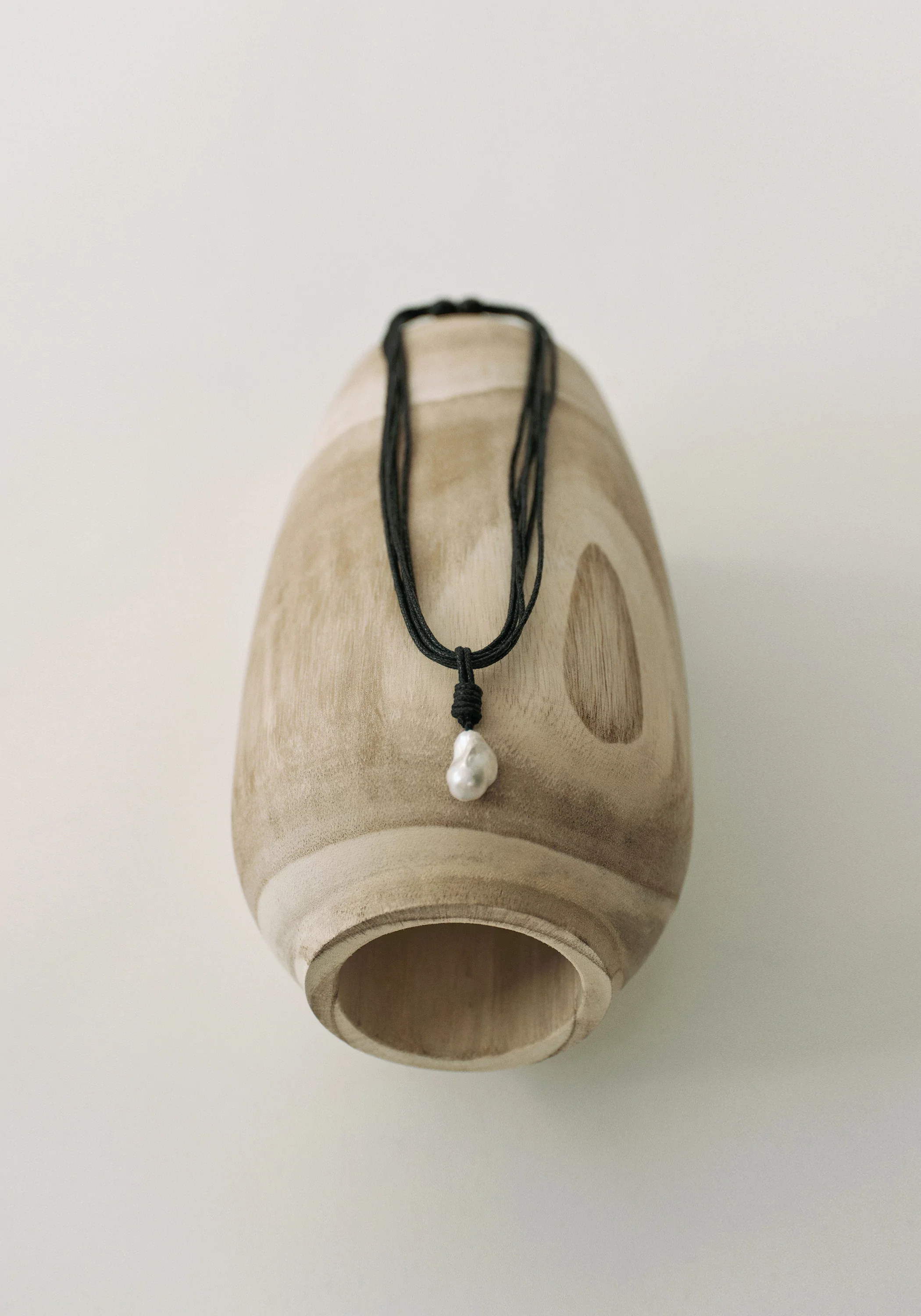 Handwoven Pearl Necklace - Image 4