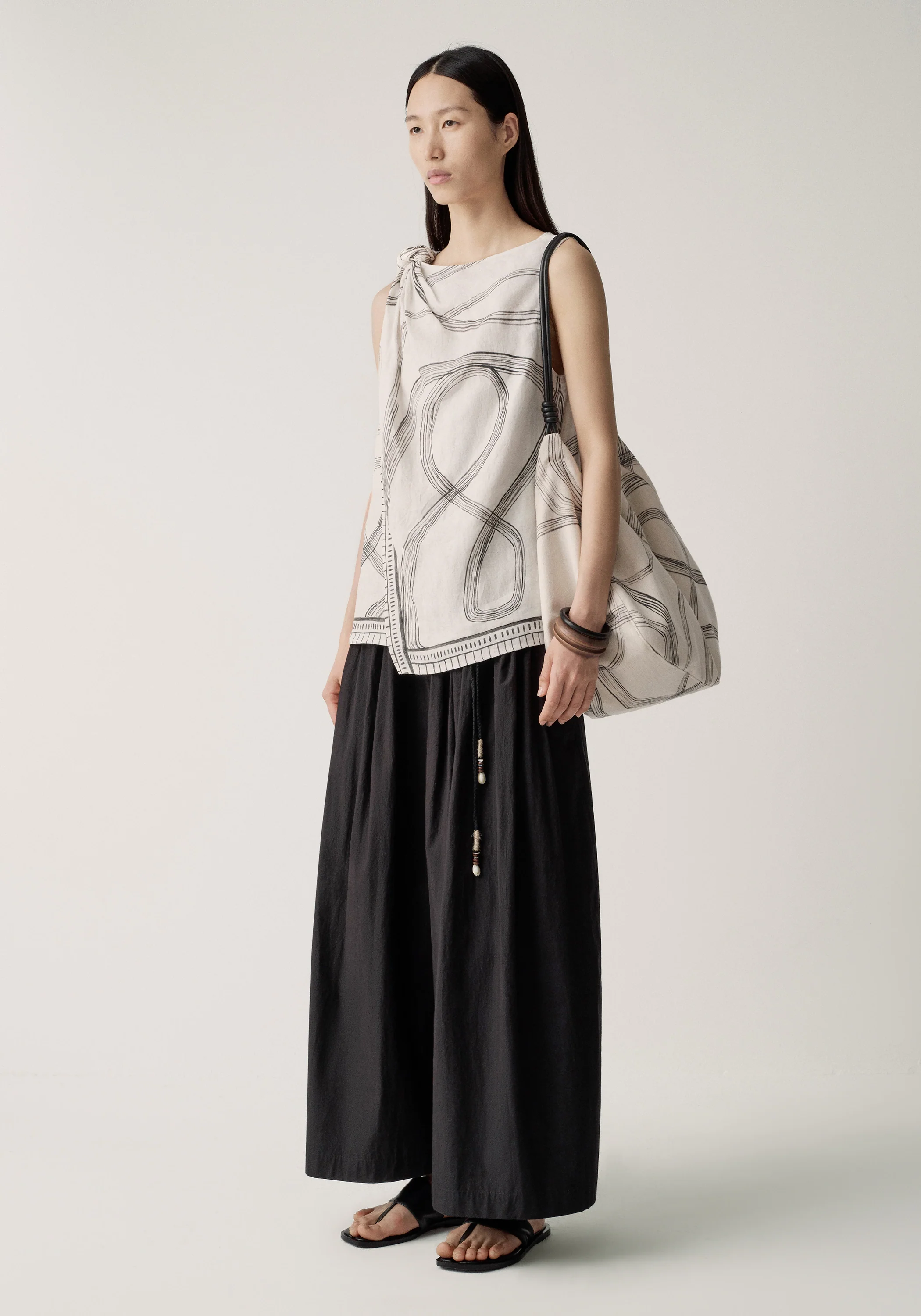 Print Sleeveless Top - Image 4