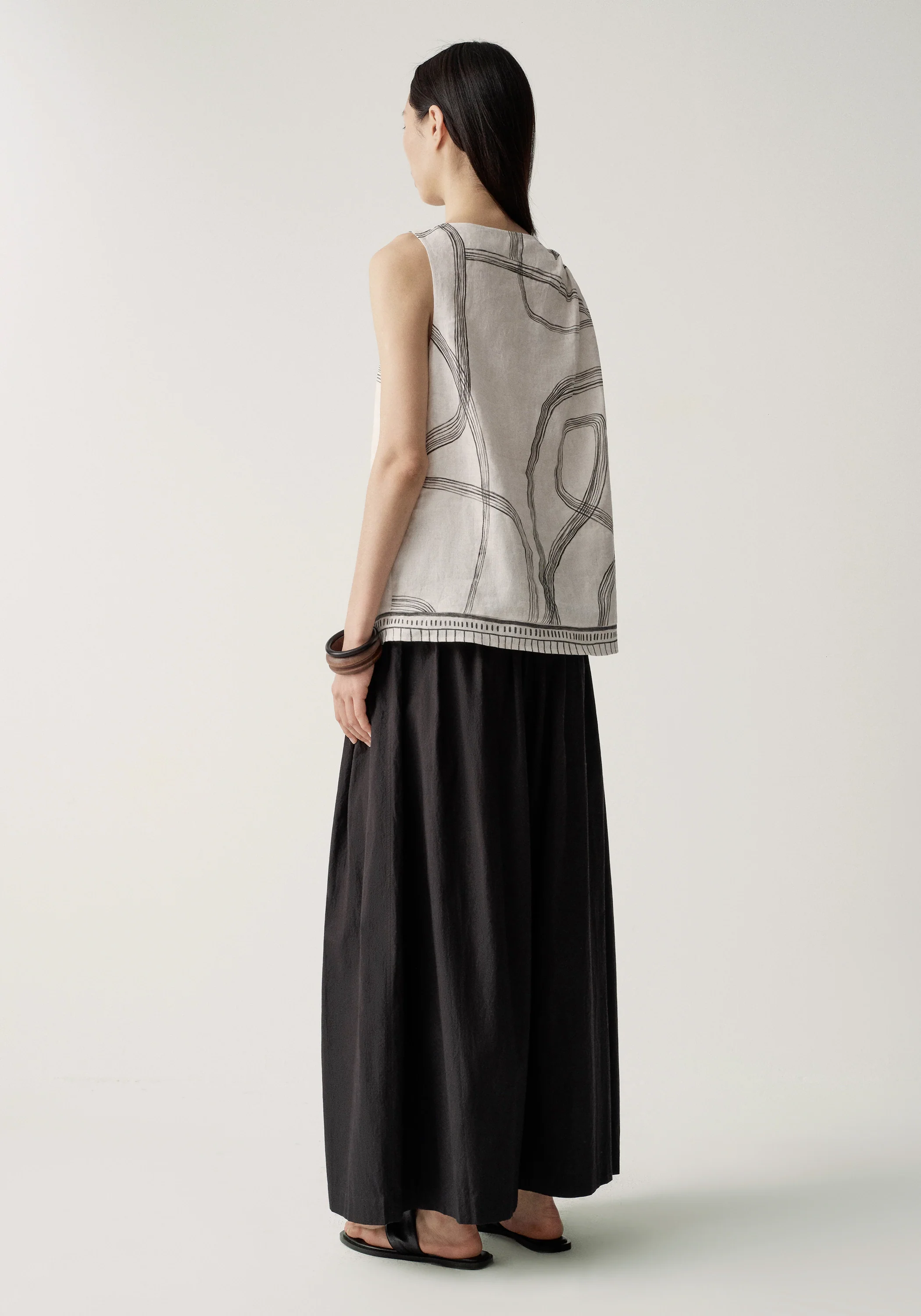 Print Sleeveless Top - Image 5