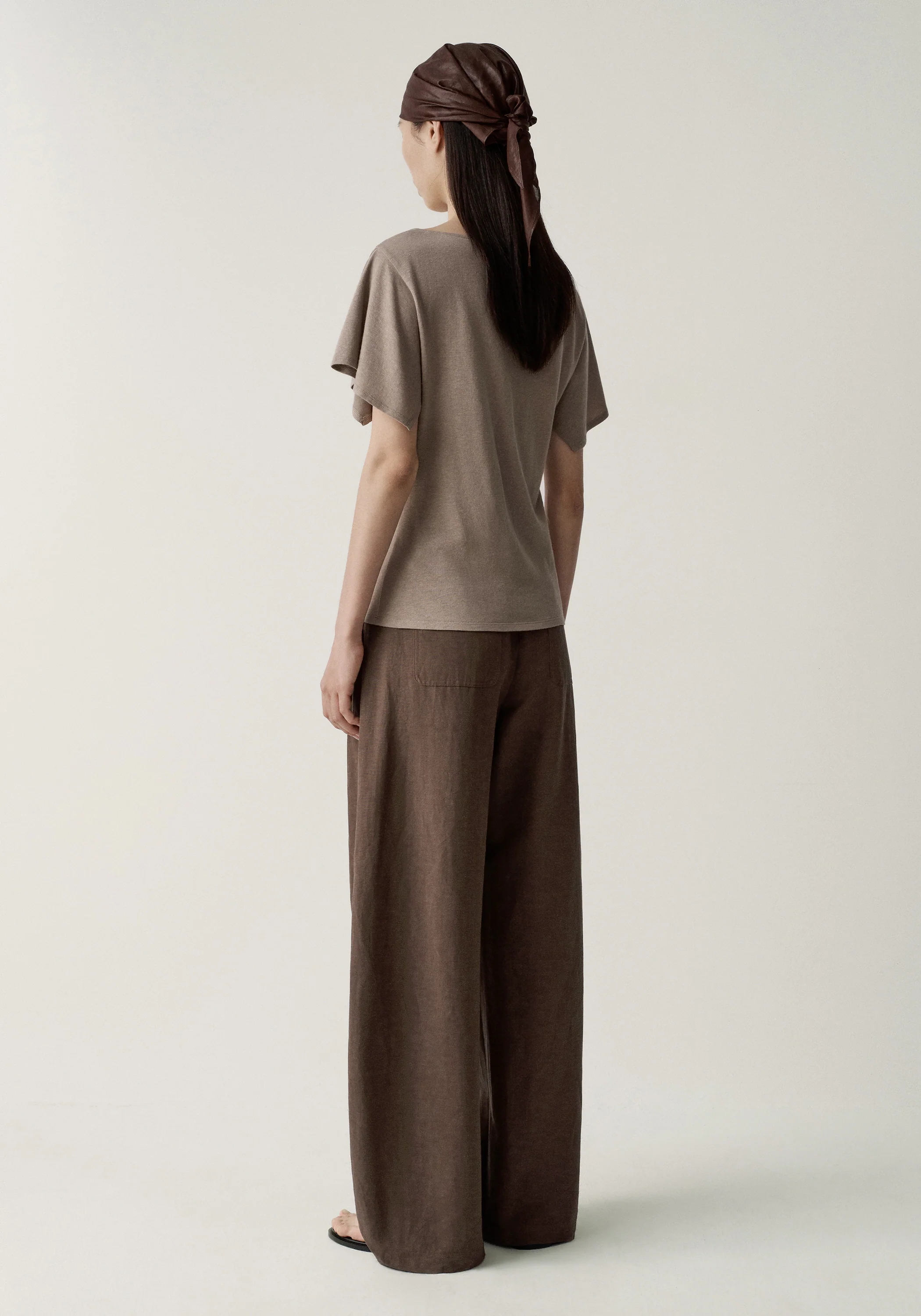 Pleated Curved Pants - Image 5