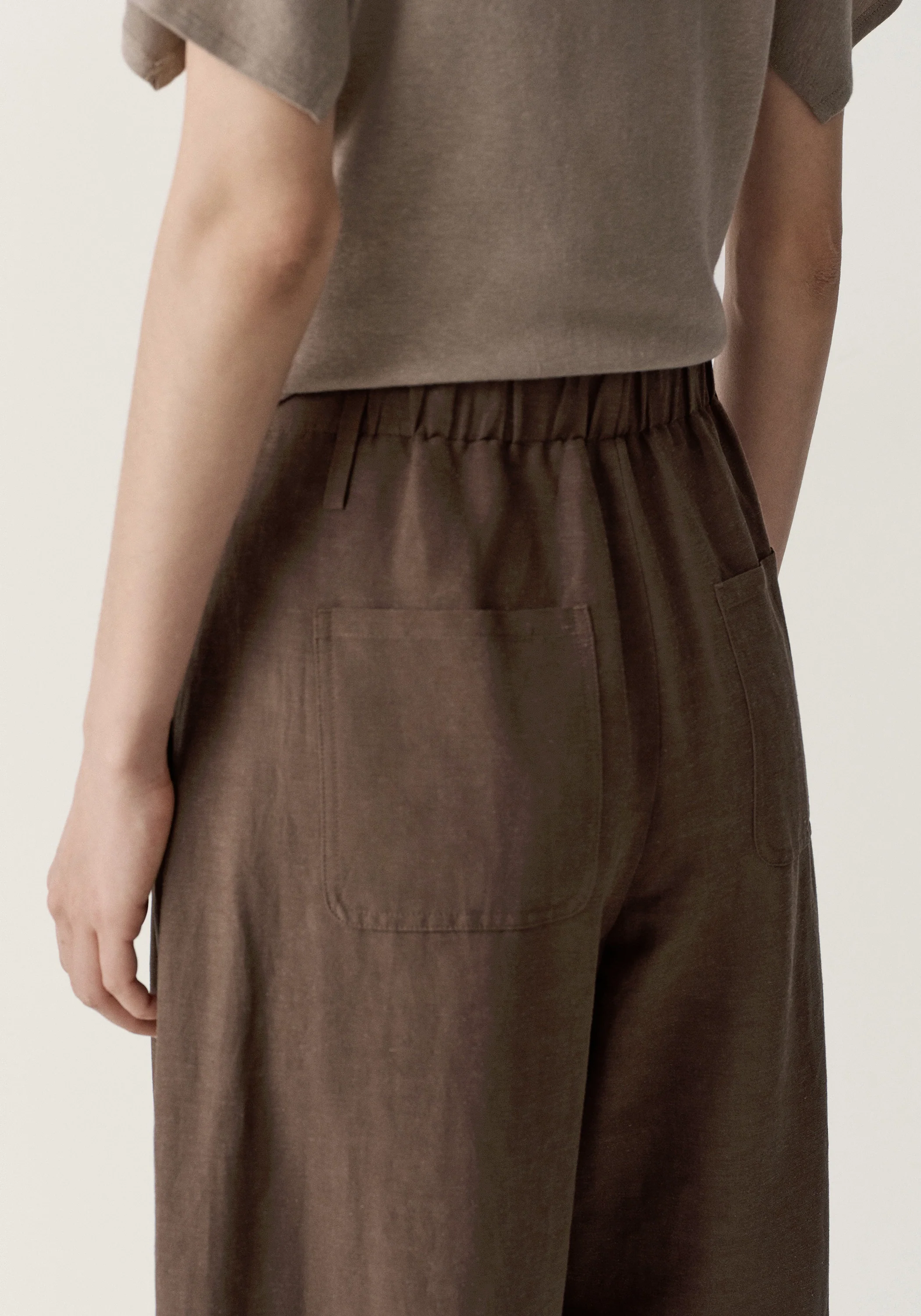 Pleated Curved Pants - Image 9