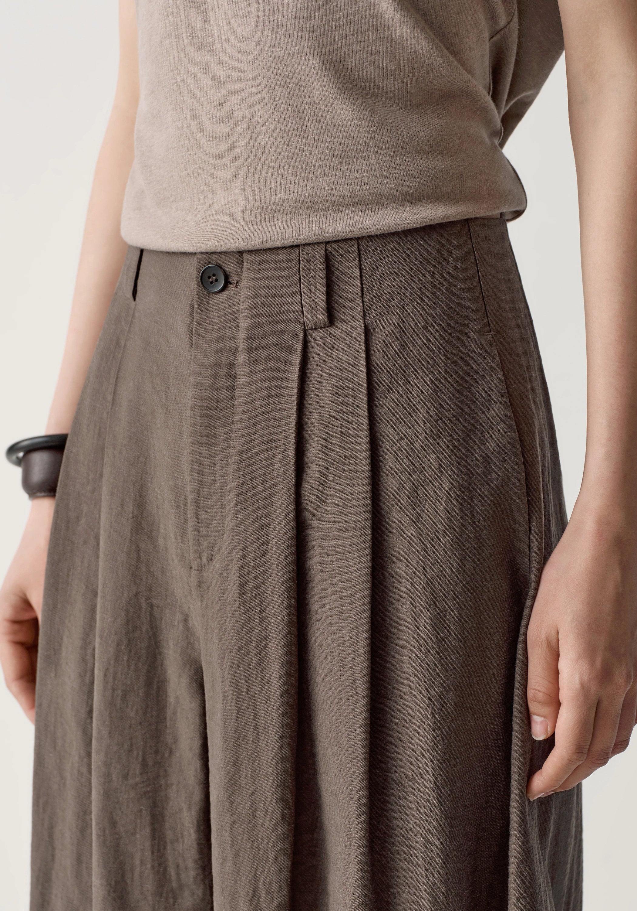 Pleated Wide-leg Pants - Image 8
