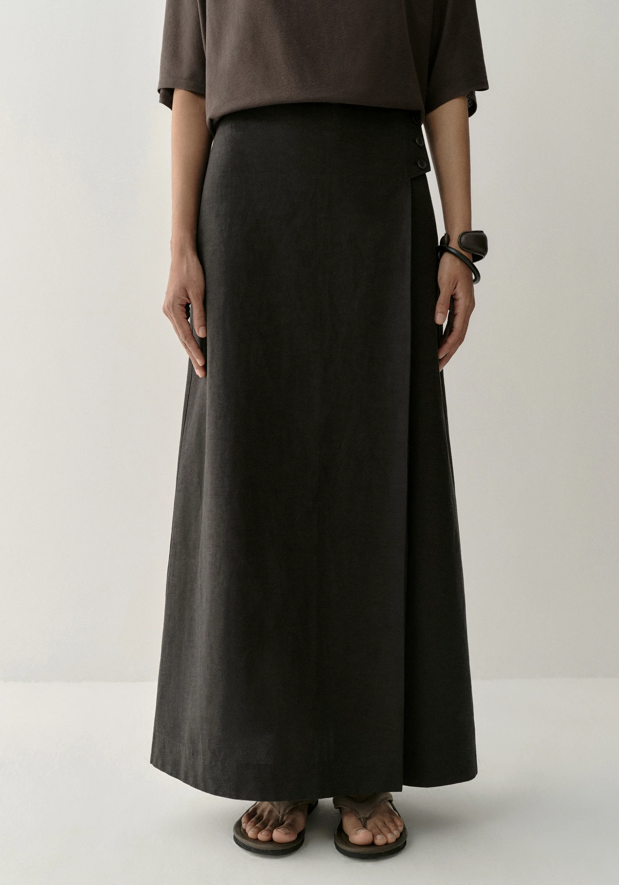 Asymmetric Buttoned Skirt - Image 14
