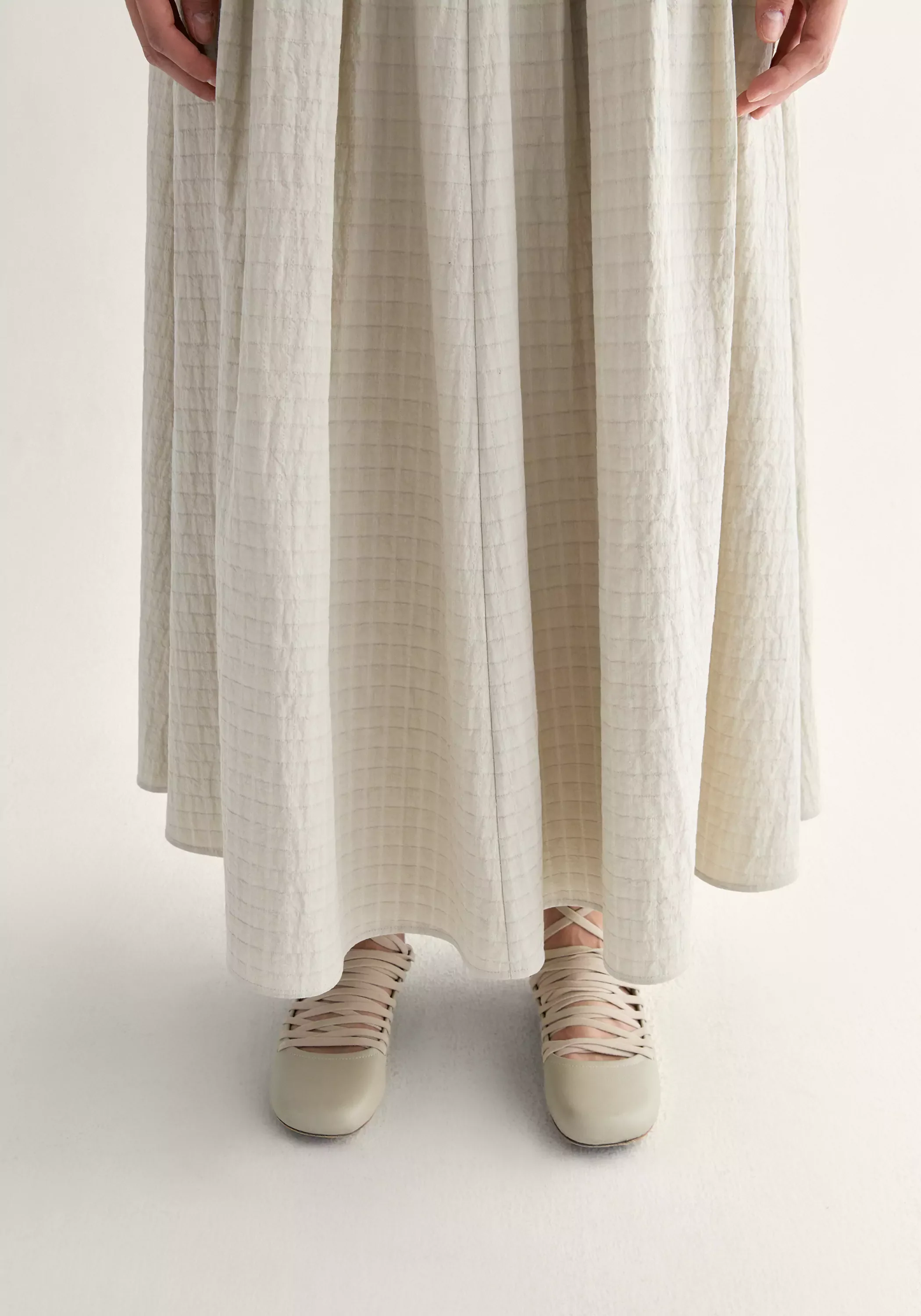 Gathered A-line Check Skirt - Image 11