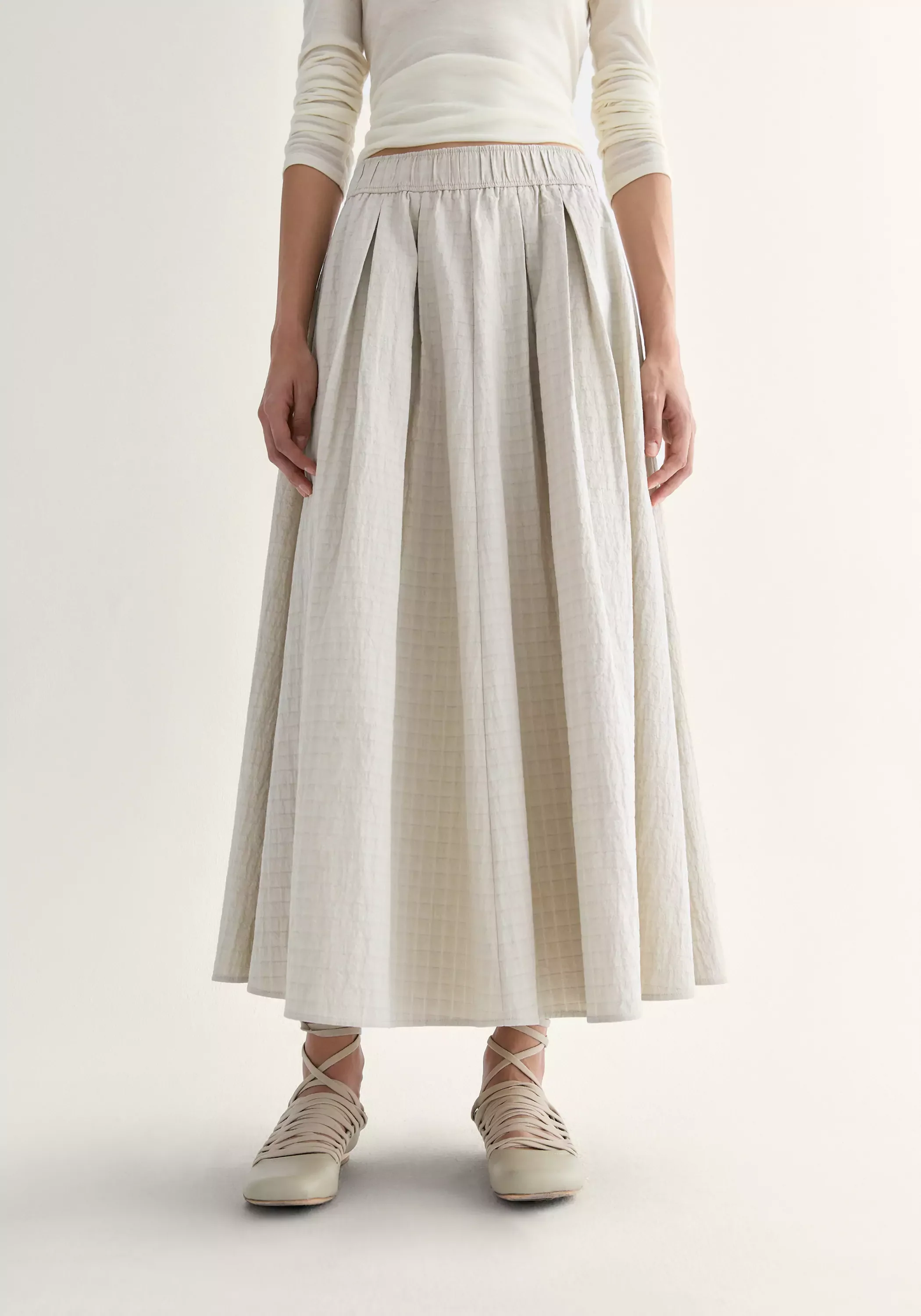 Gathered A-line Check Skirt - Image 8