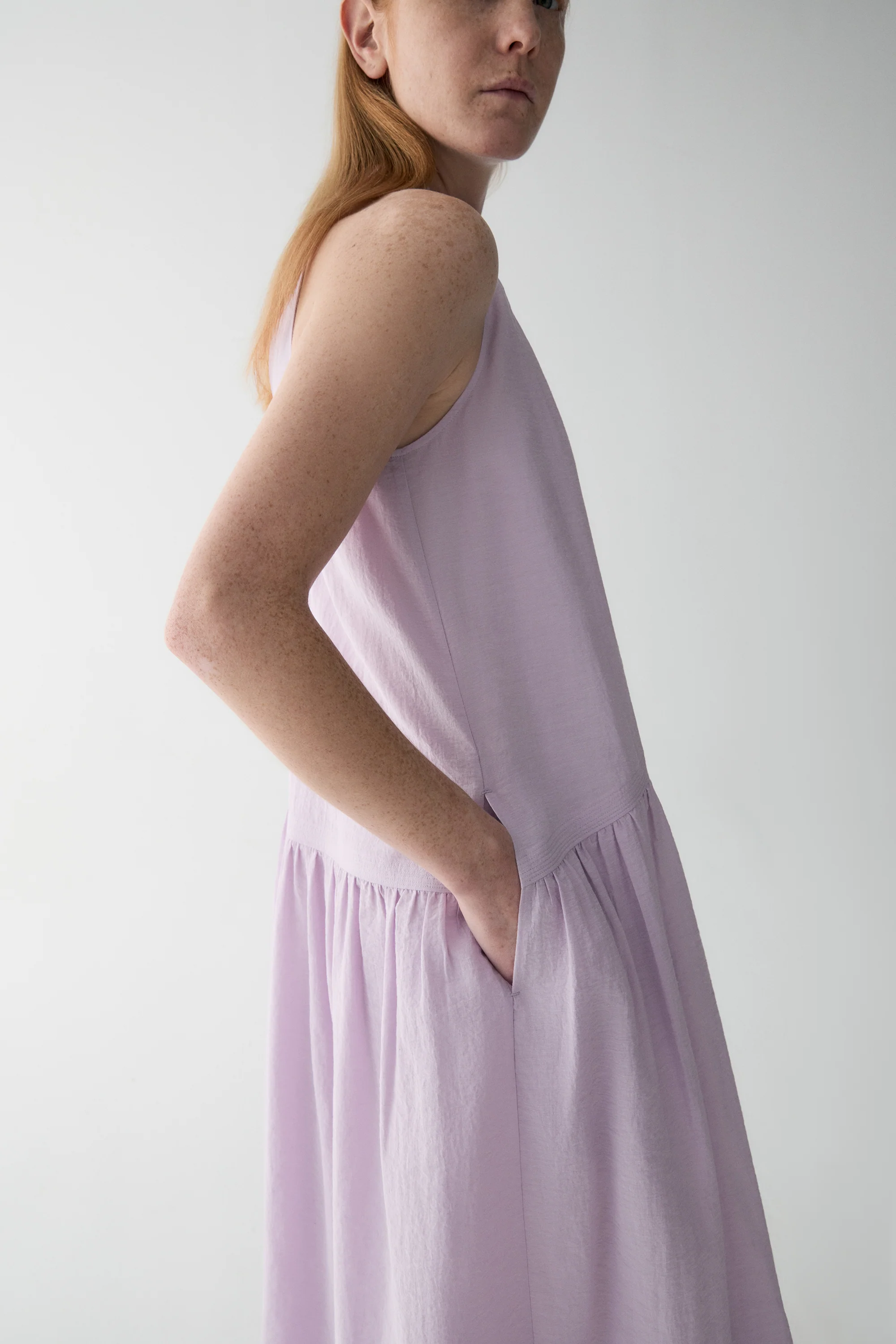 Gathered Halterneck Linen Dress - Image 10