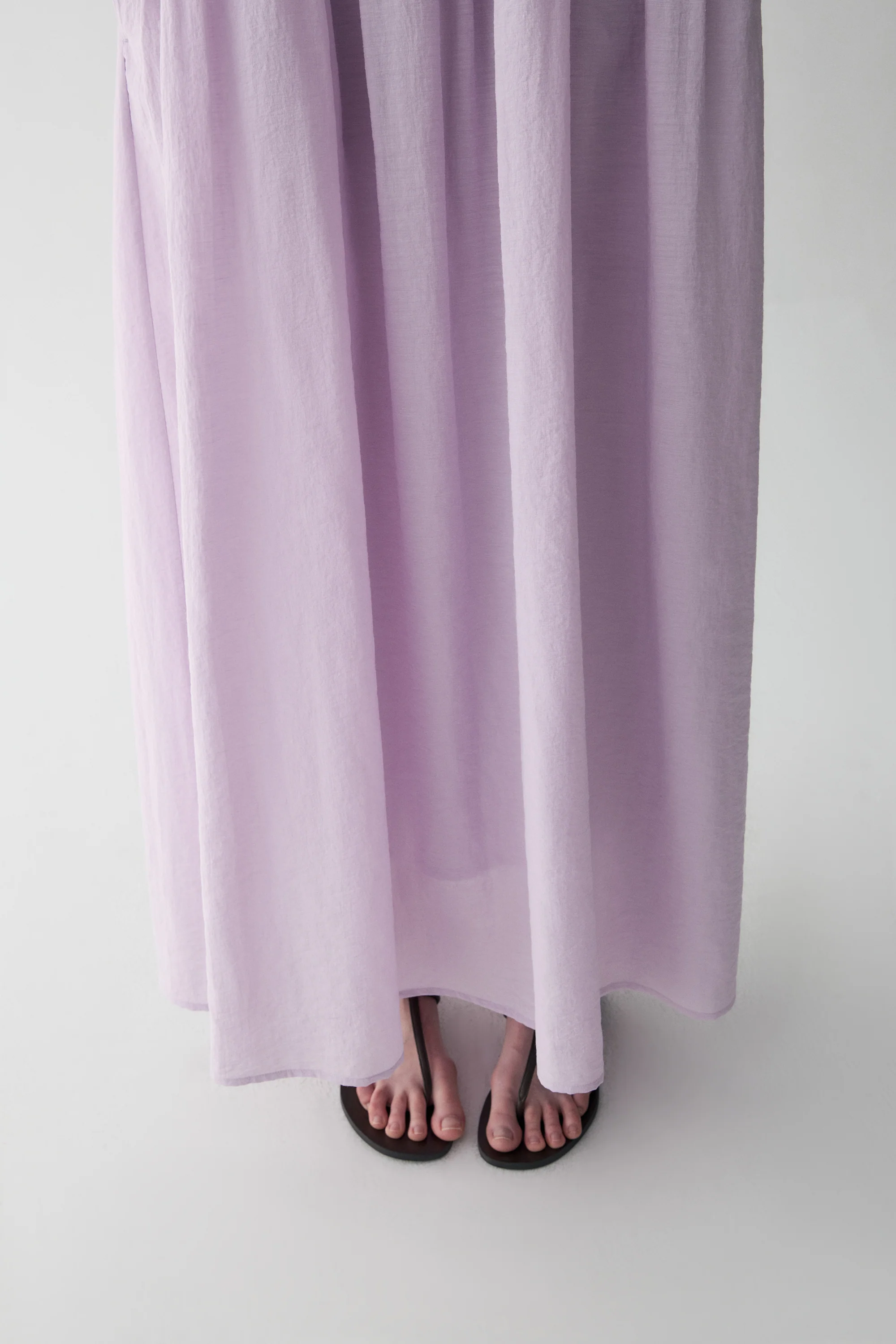 Gathered Halterneck Linen Dress - Image 13