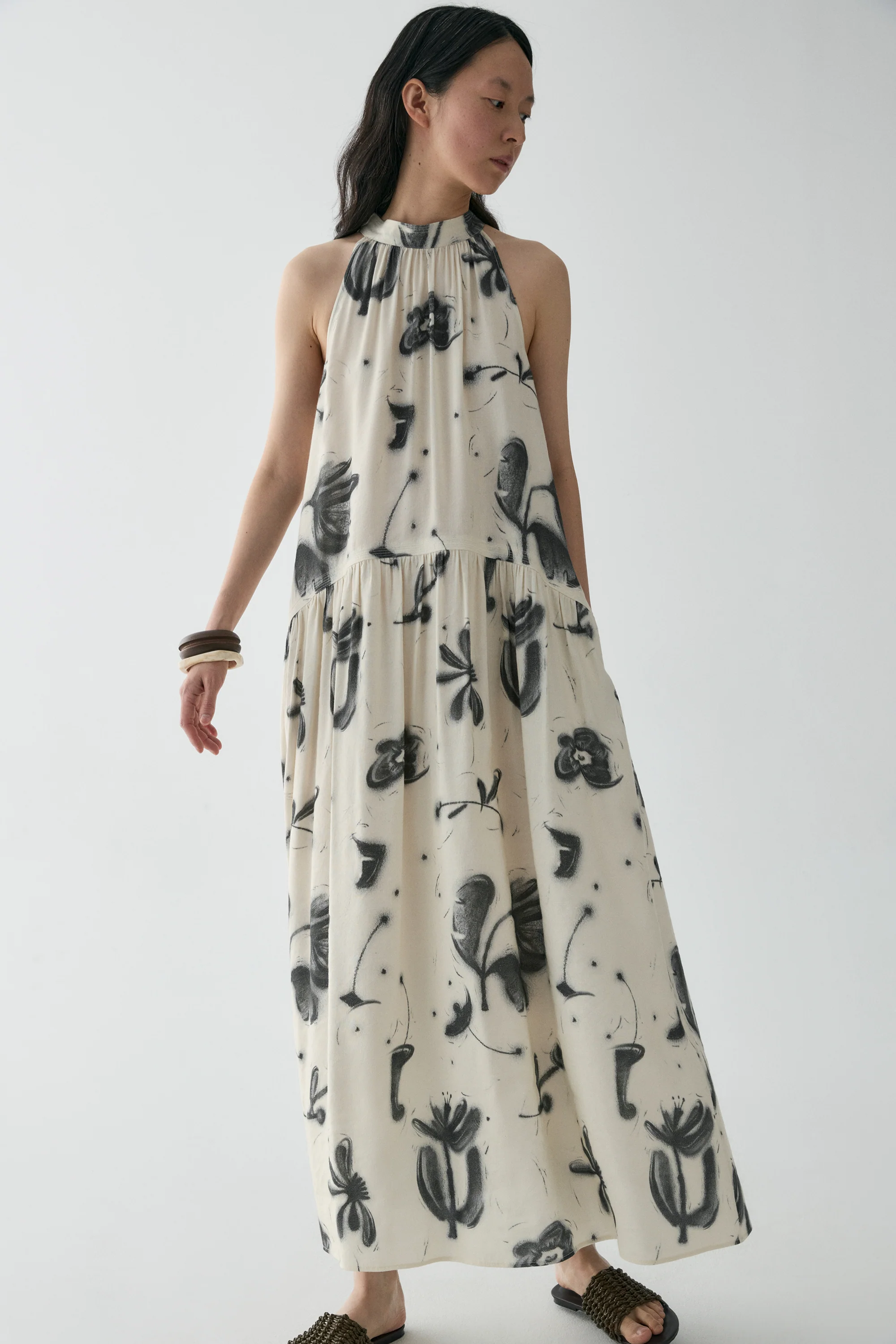 Halterneck Campanula-print Dress - Image 8