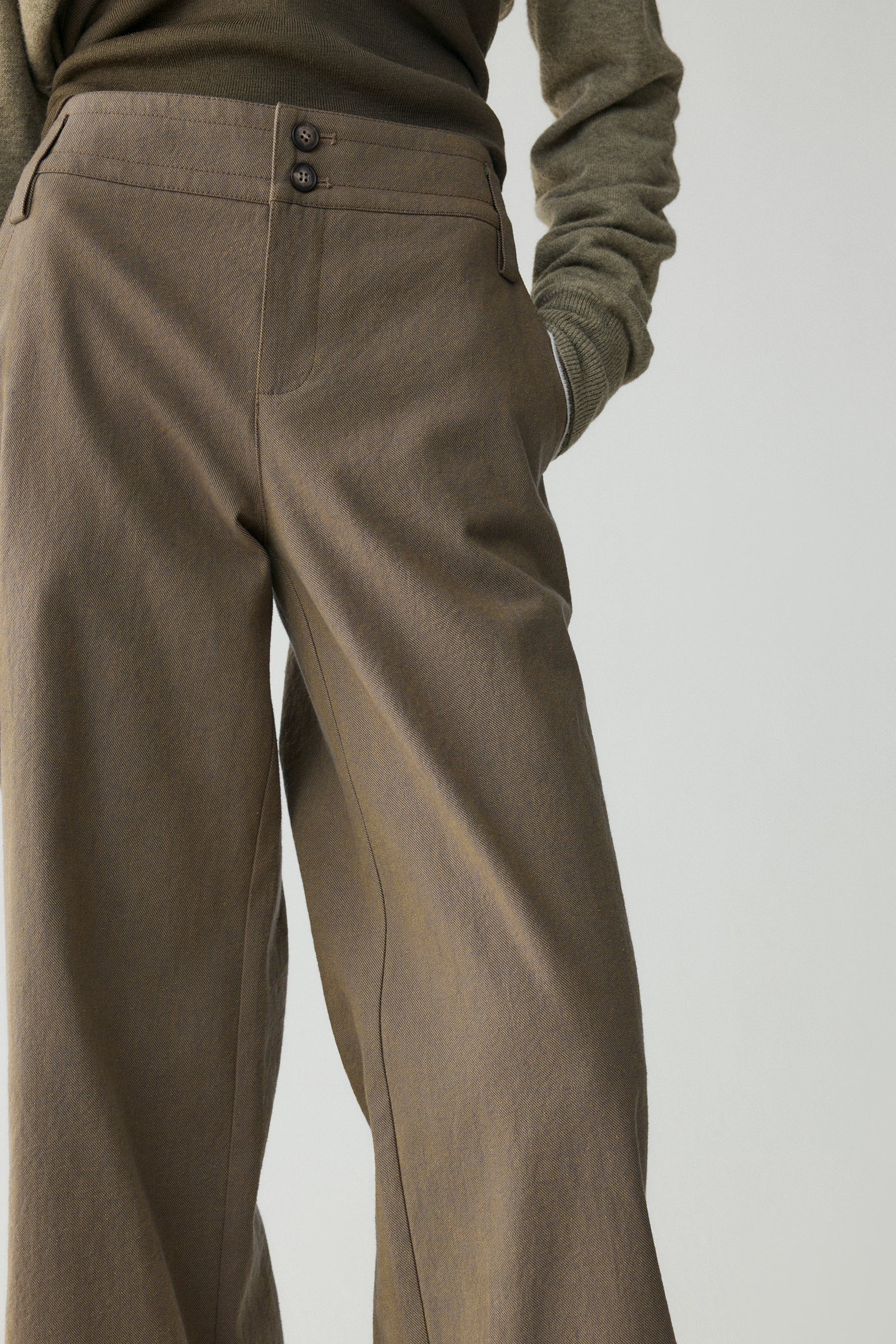 Hemp and Cotton Blend Trousers - Image 5