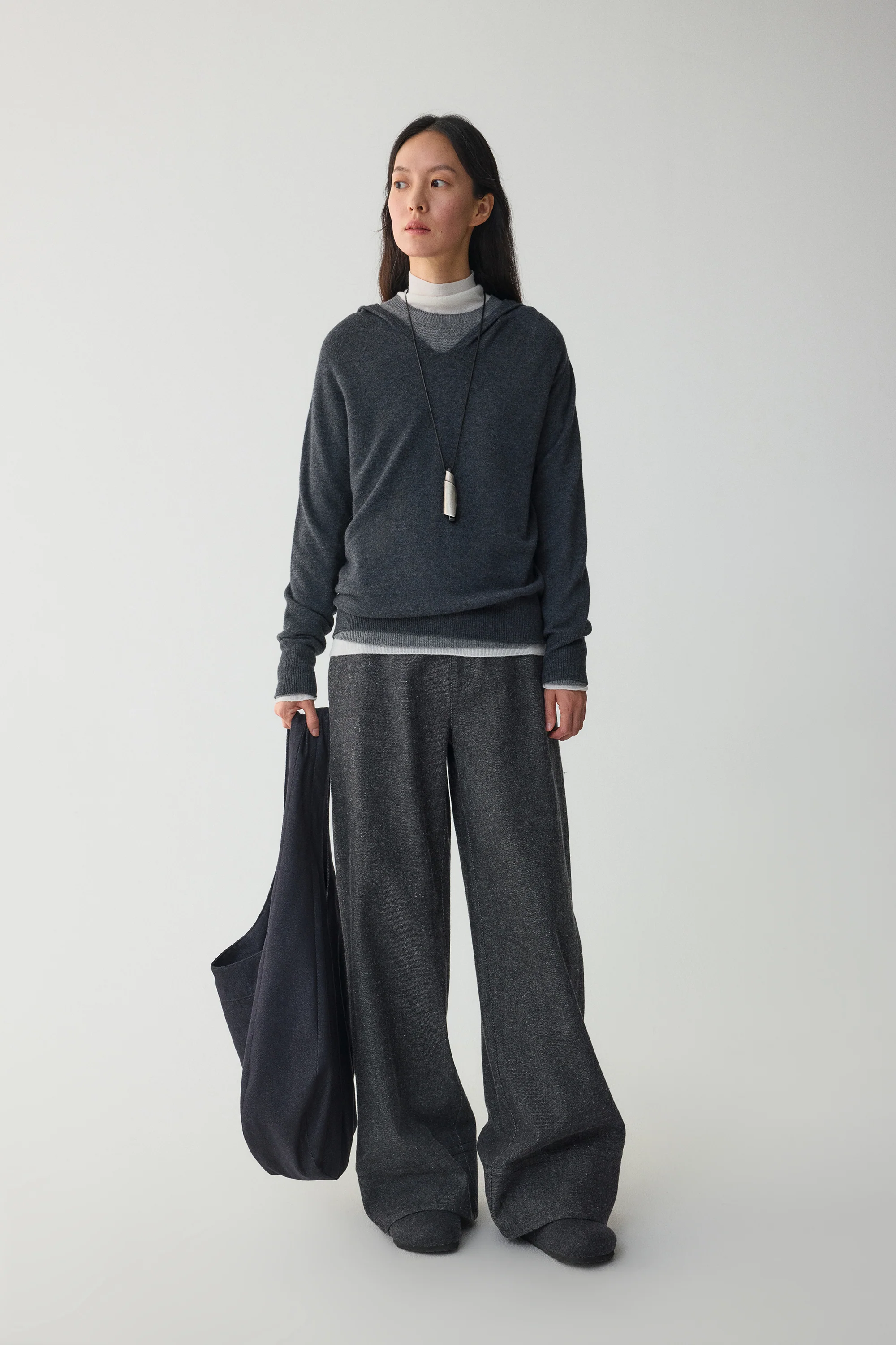 Hemp and Cotton Blend Trousers - Image 9