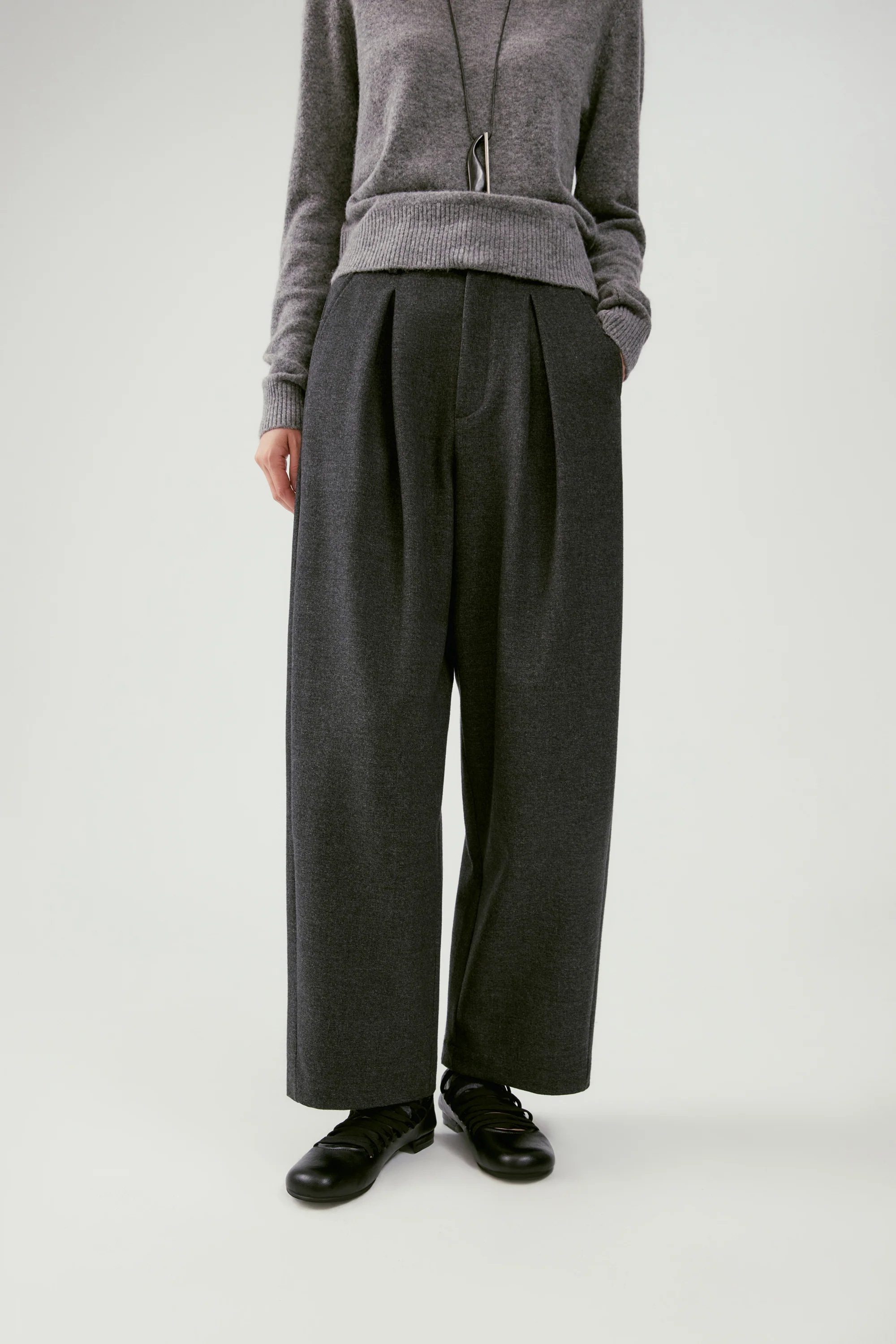 Brushed Fabric Japanese-Style Casual Cropped Pants - Image 6
