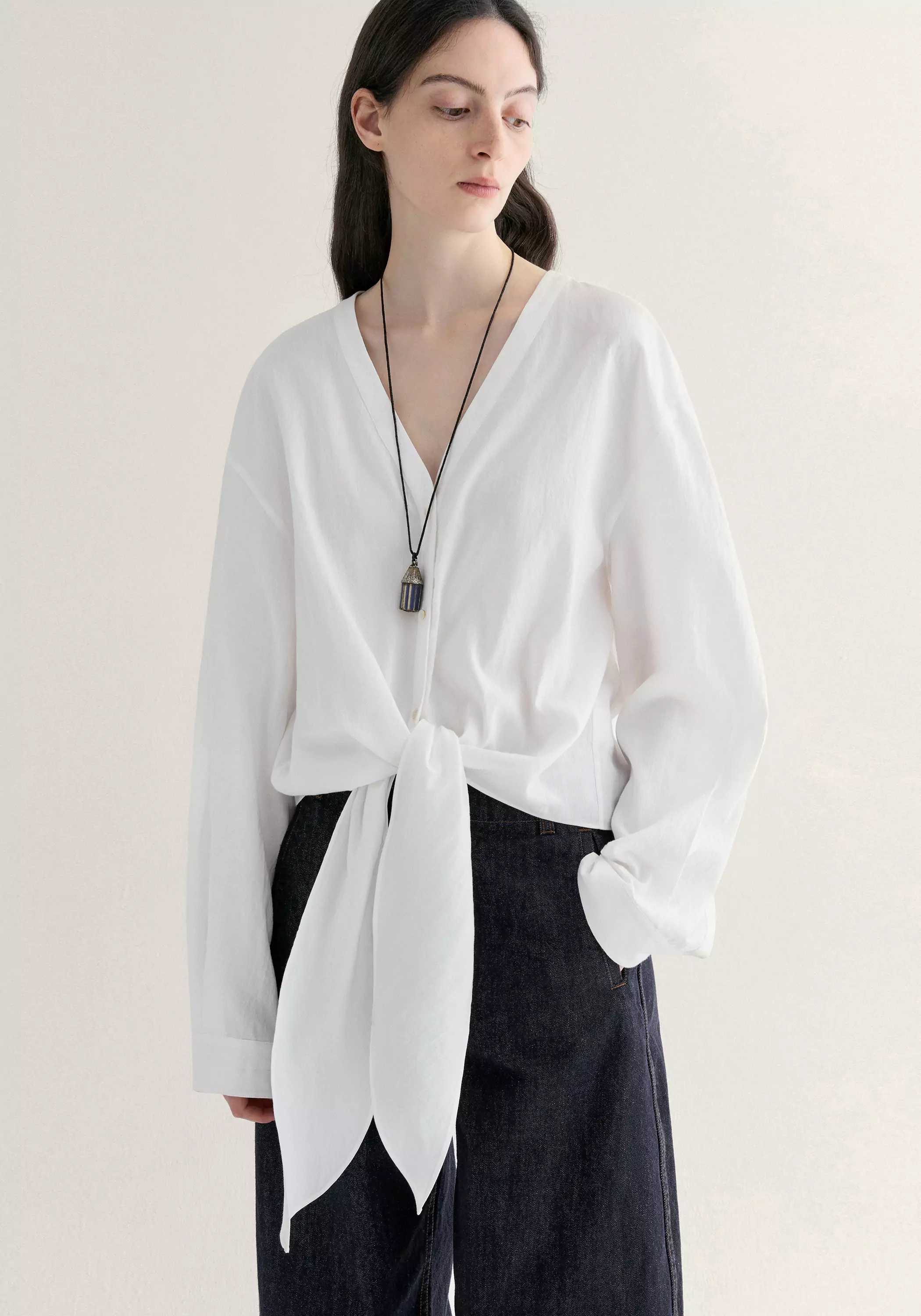 Knot-detail Cotton Shirt - Image 11