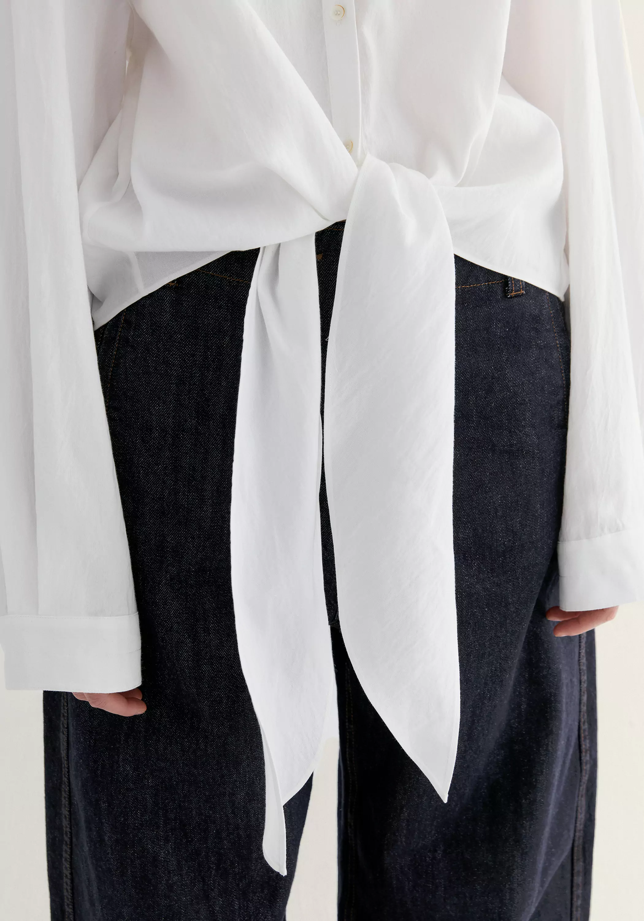 Knot-detail Cotton Shirt - Image 13