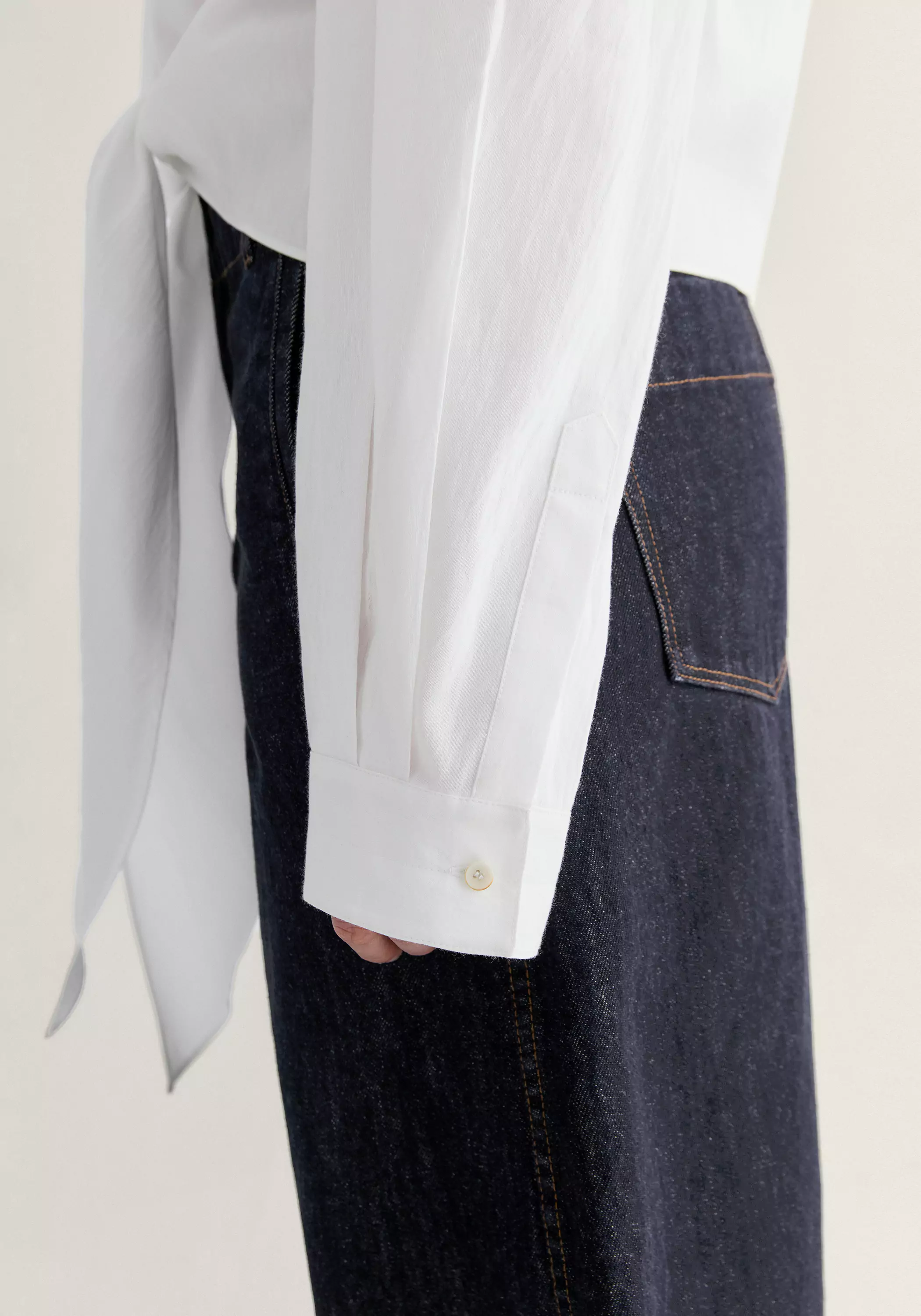 Knot-detail Cotton Shirt - Image 14