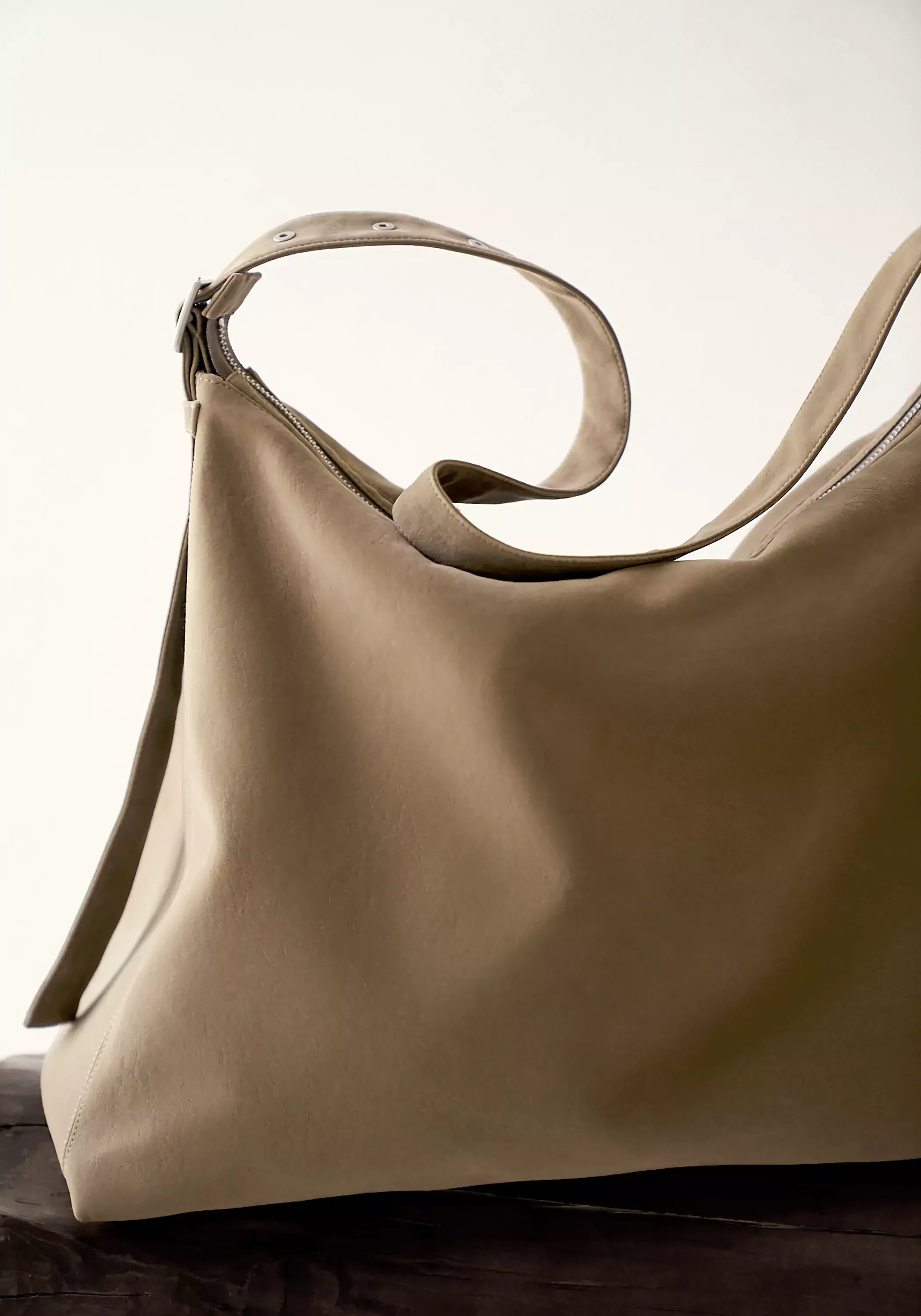 Large Belted Hobo Bag - Image 15