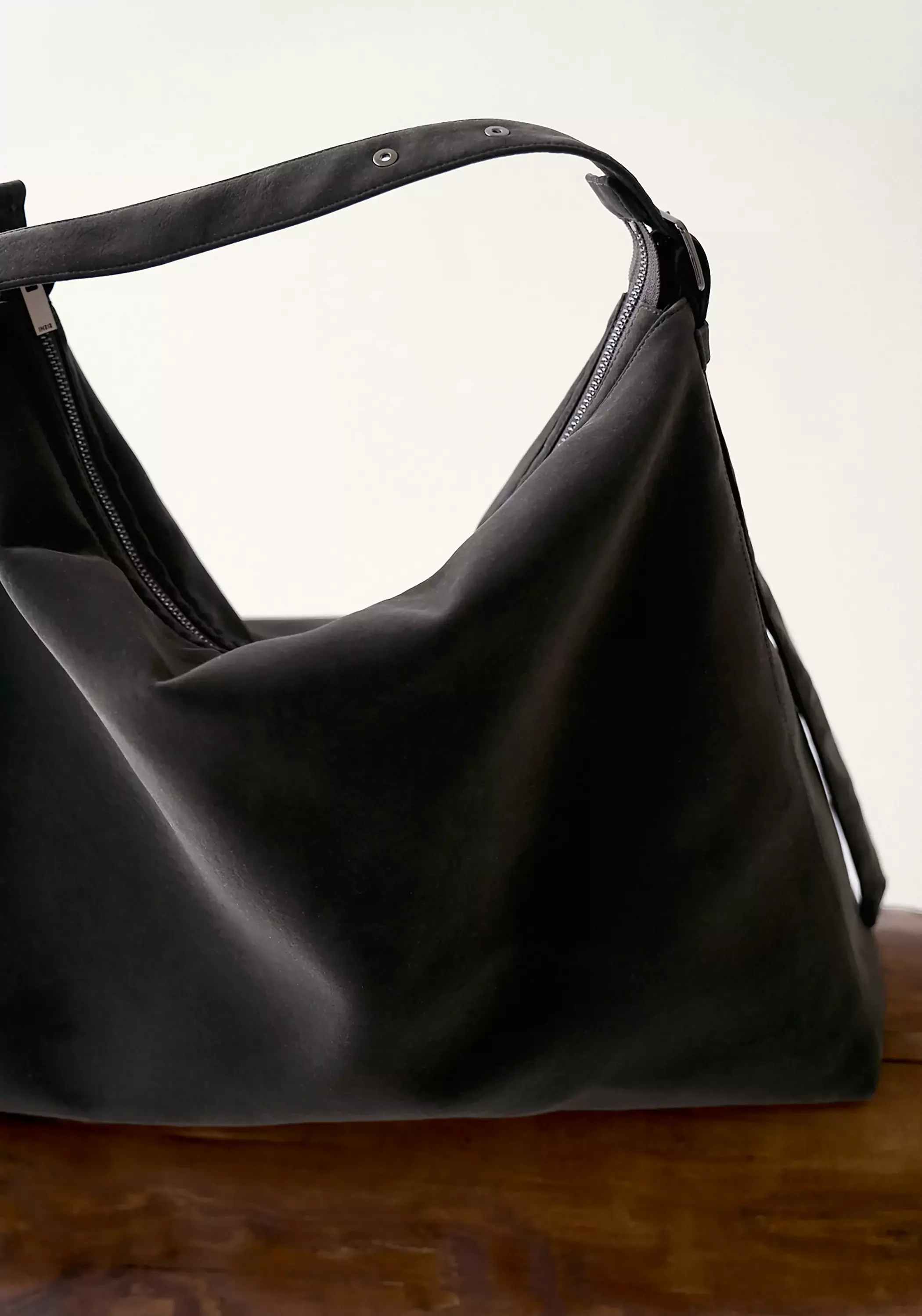 Large Belted Hobo Bag - Image 25