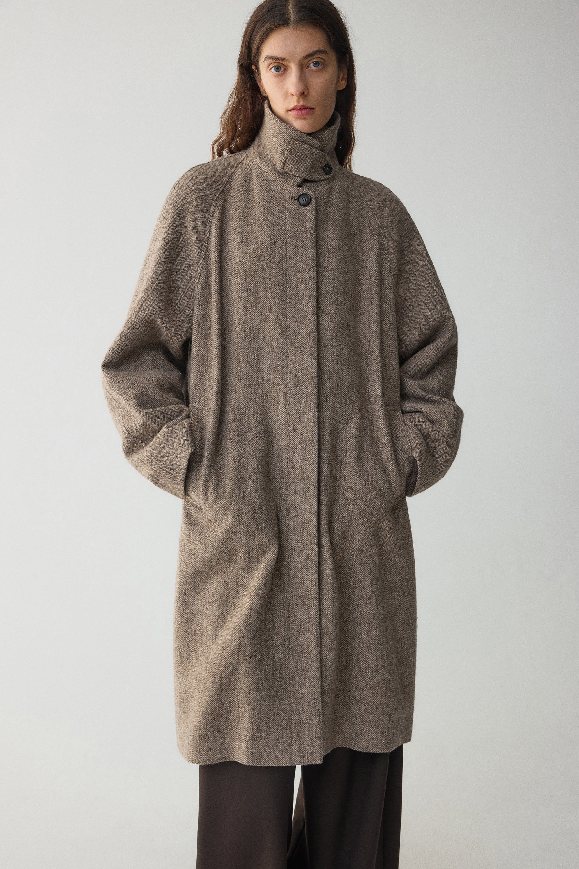 Linen-Wool Blend Trench Coat - Image 14