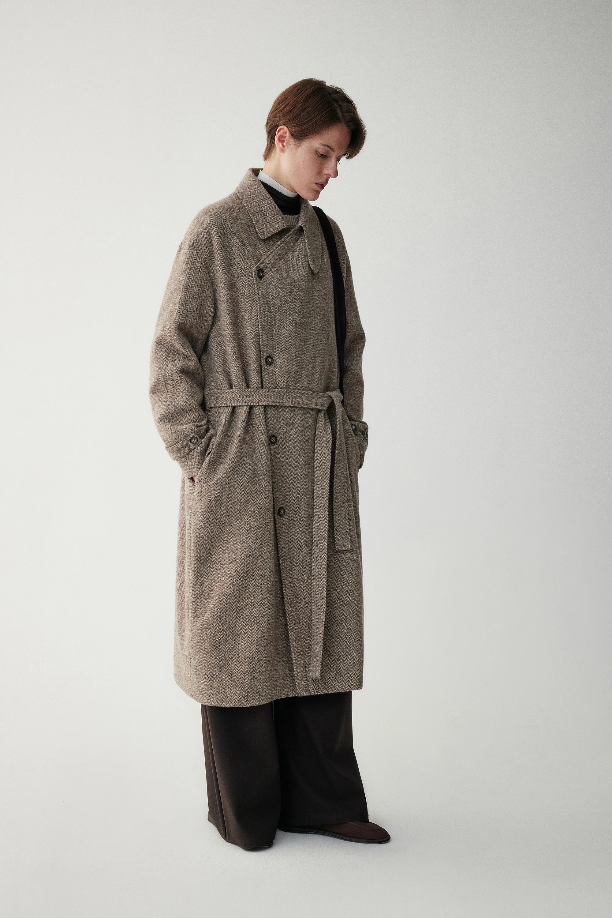Linen-Wool Blend Trench Coat - Image 5