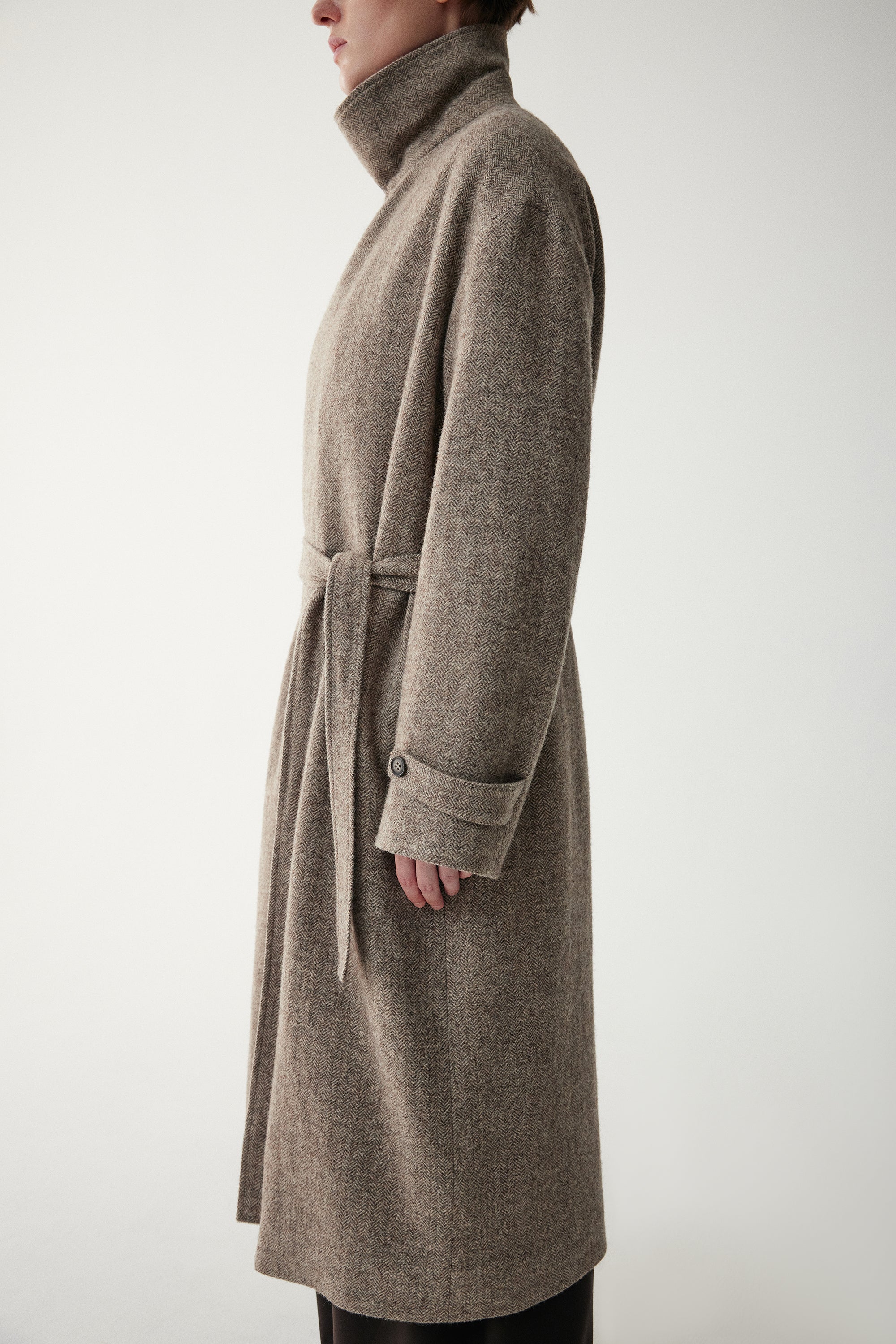Linen-Wool Blend Trench Coat - Image 8