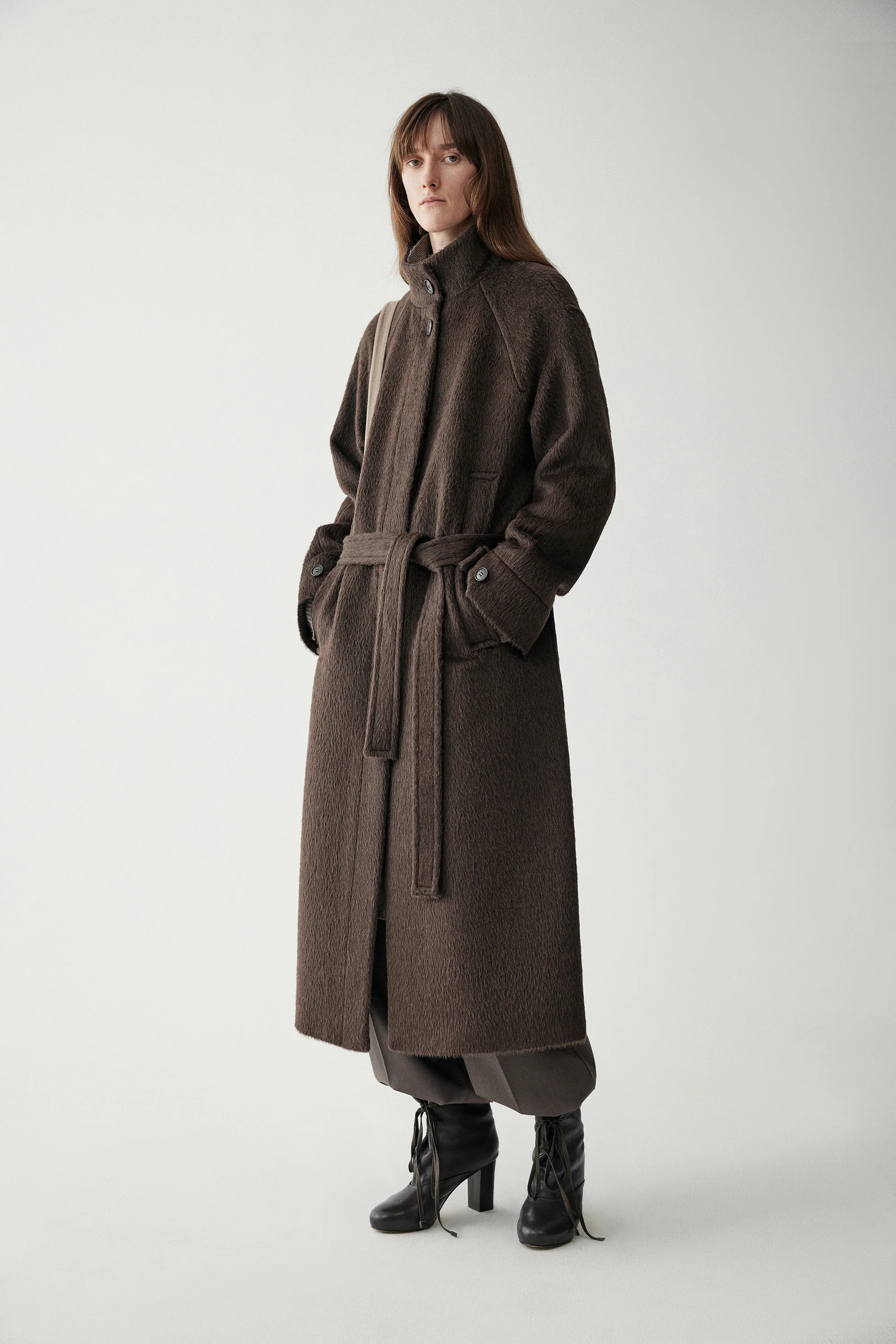 Long Suri Alpaca Wool Coat - Image 3