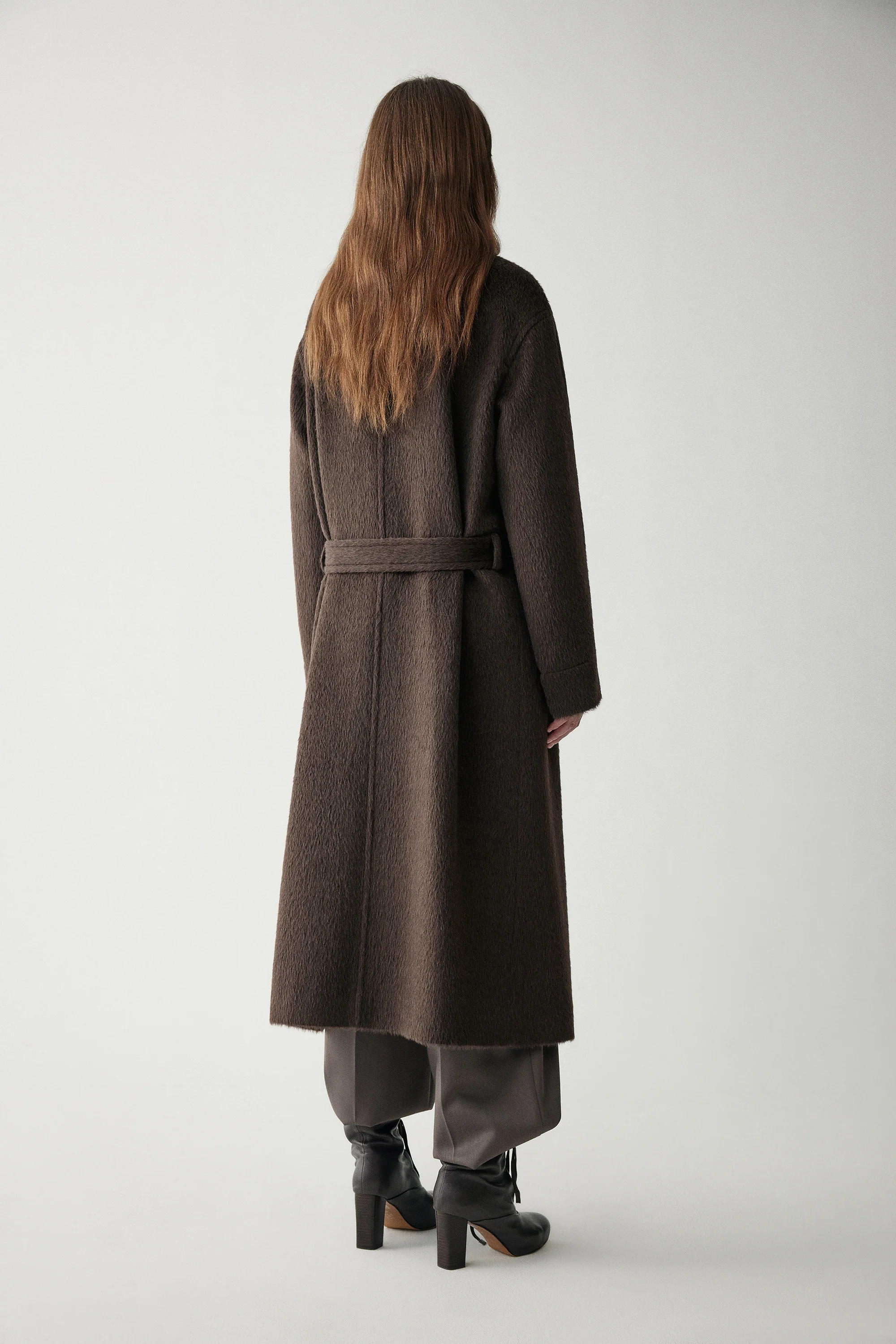 Long Suri Alpaca Wool Coat - Image 5