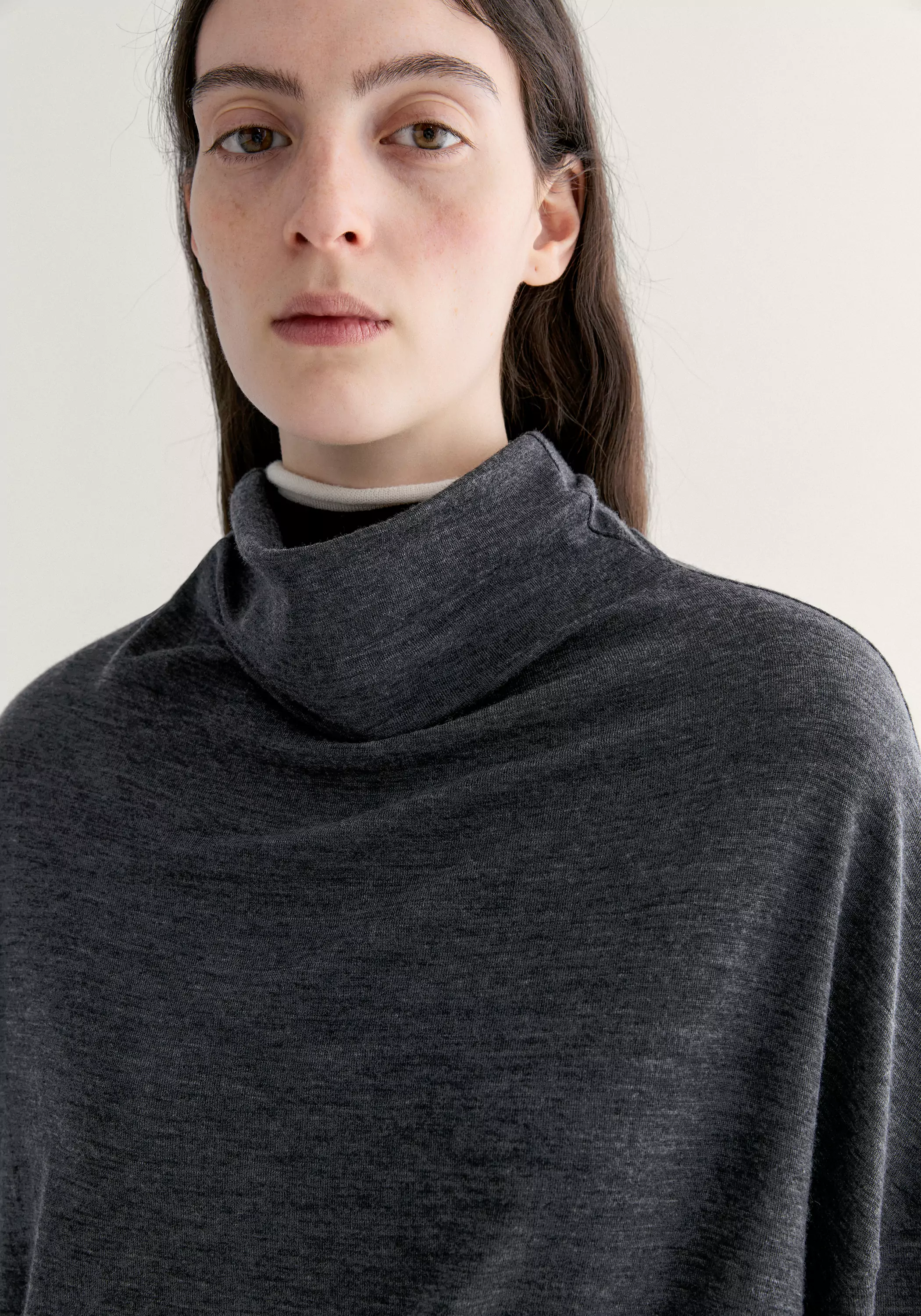 Merino Wool High-neck Top - Image 8