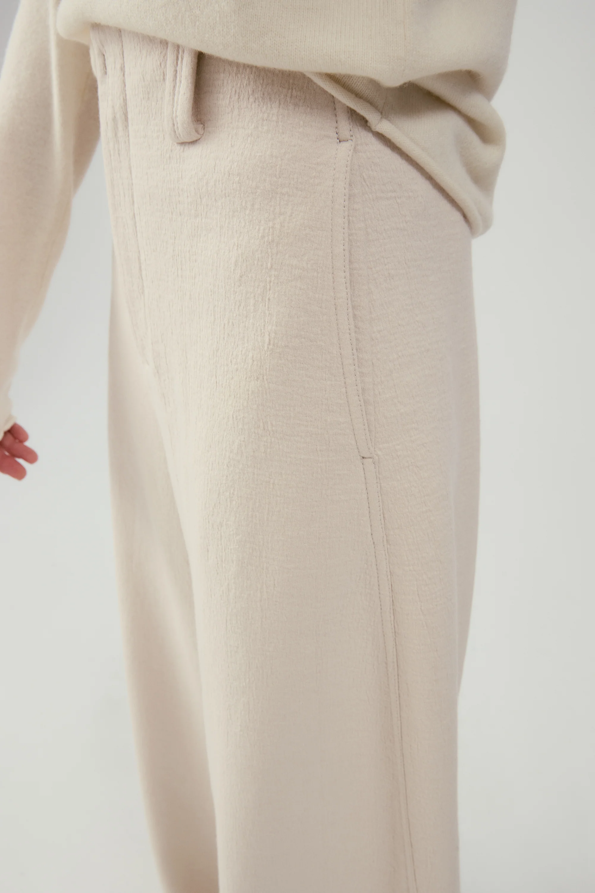 No-waistband Barrel Pants - Image 14