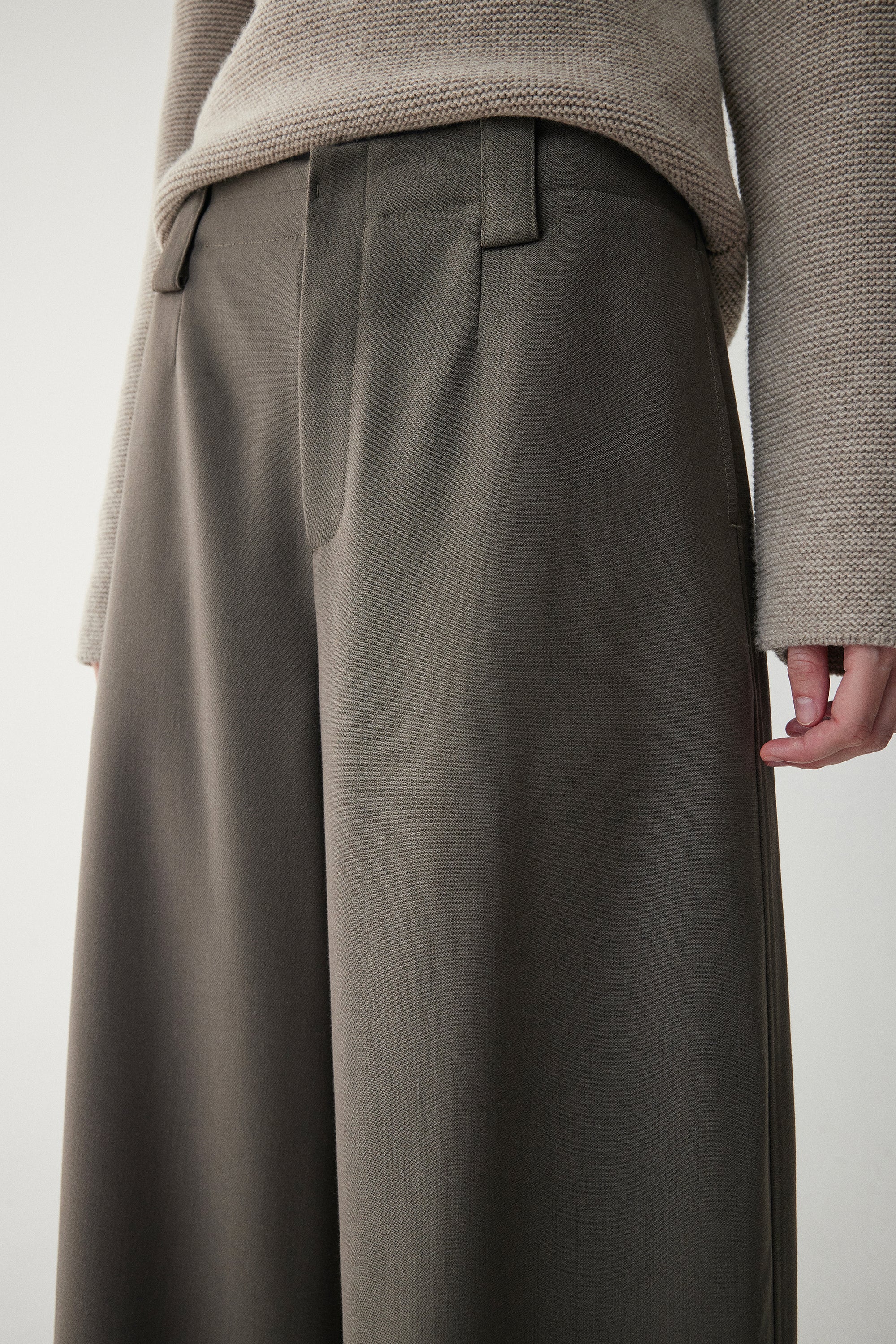 No-Waistband Barrel Pants - Image 15