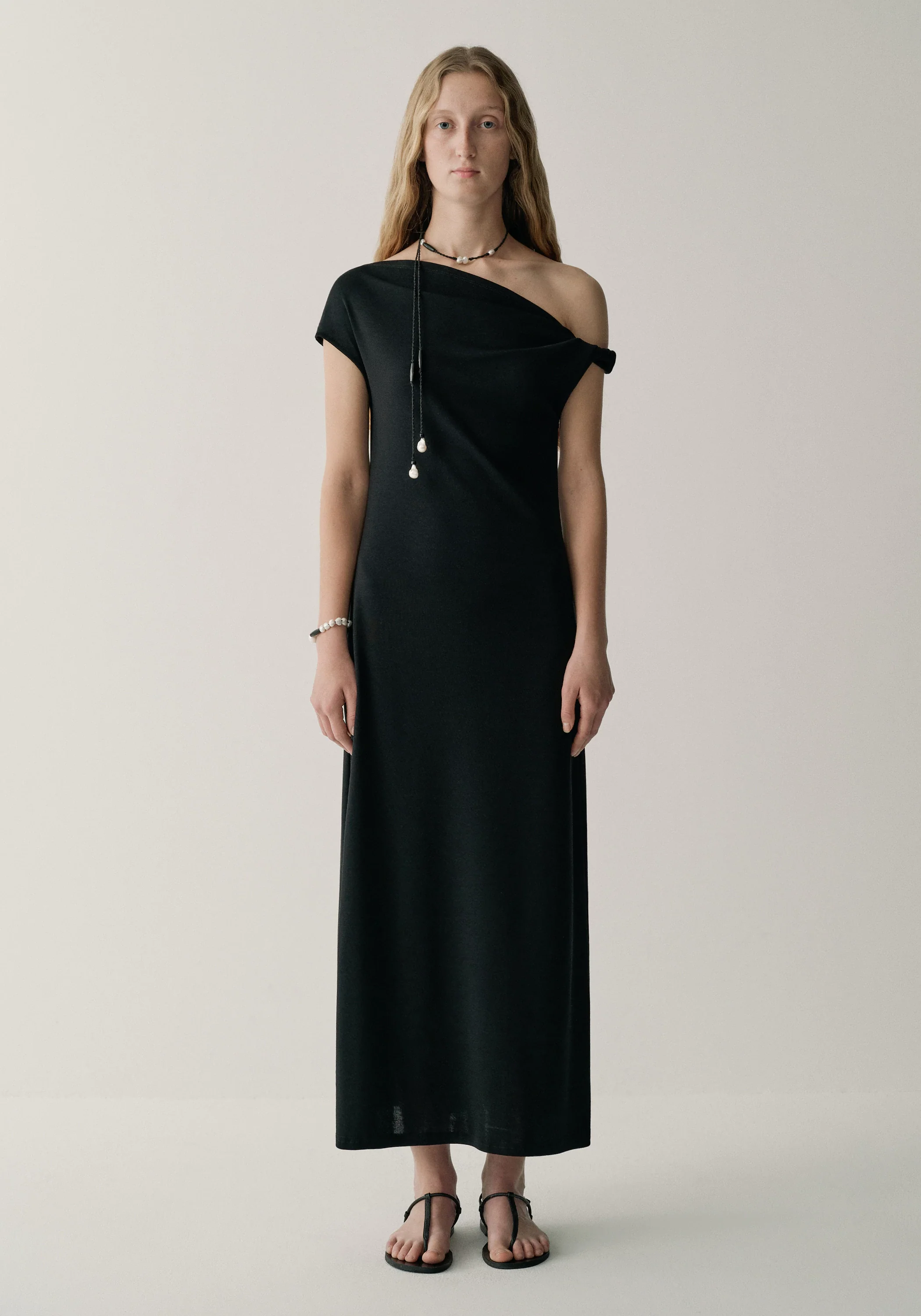 One-shoulder Twist Dress