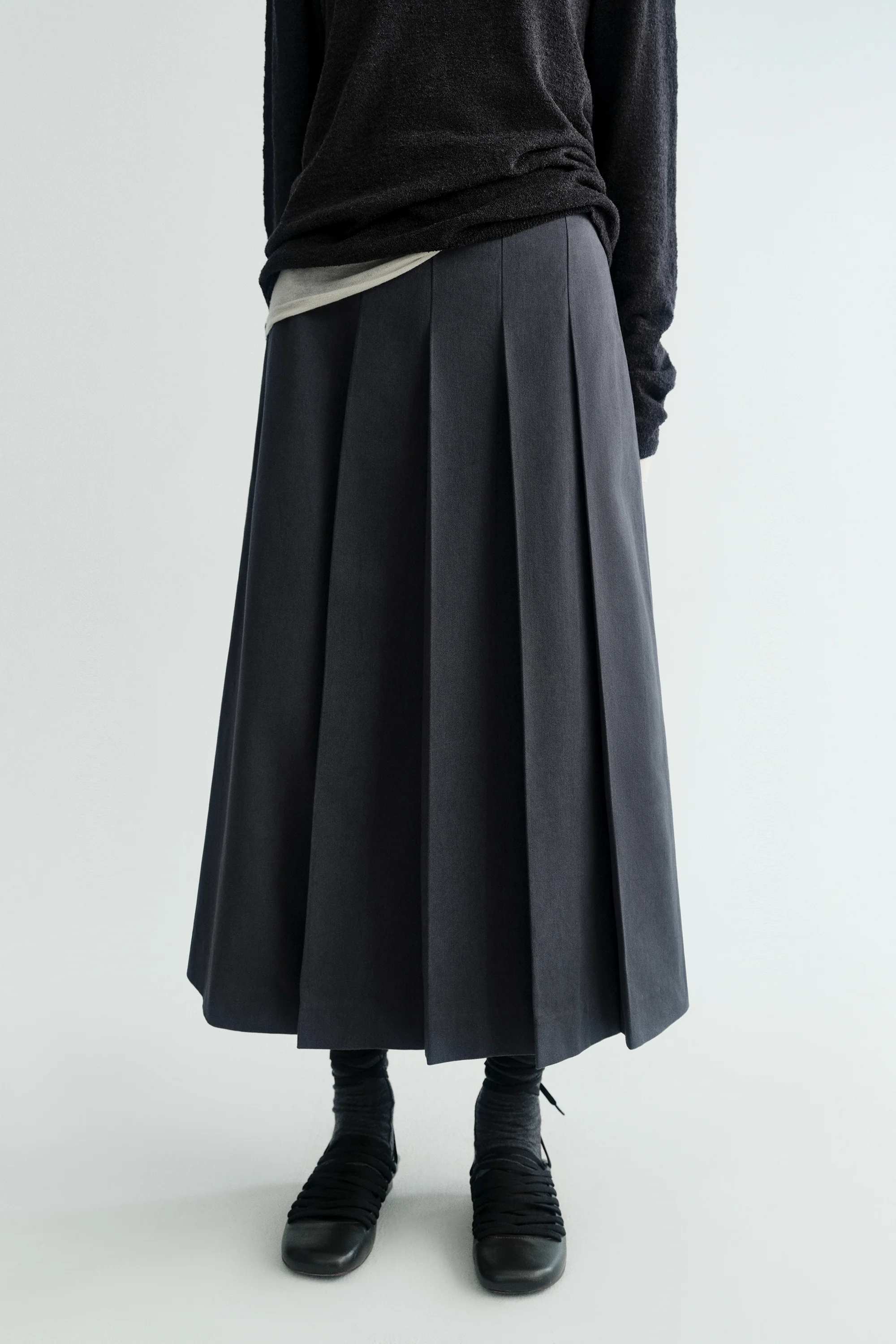 Pleated A-line Midi Skirt - Image 11