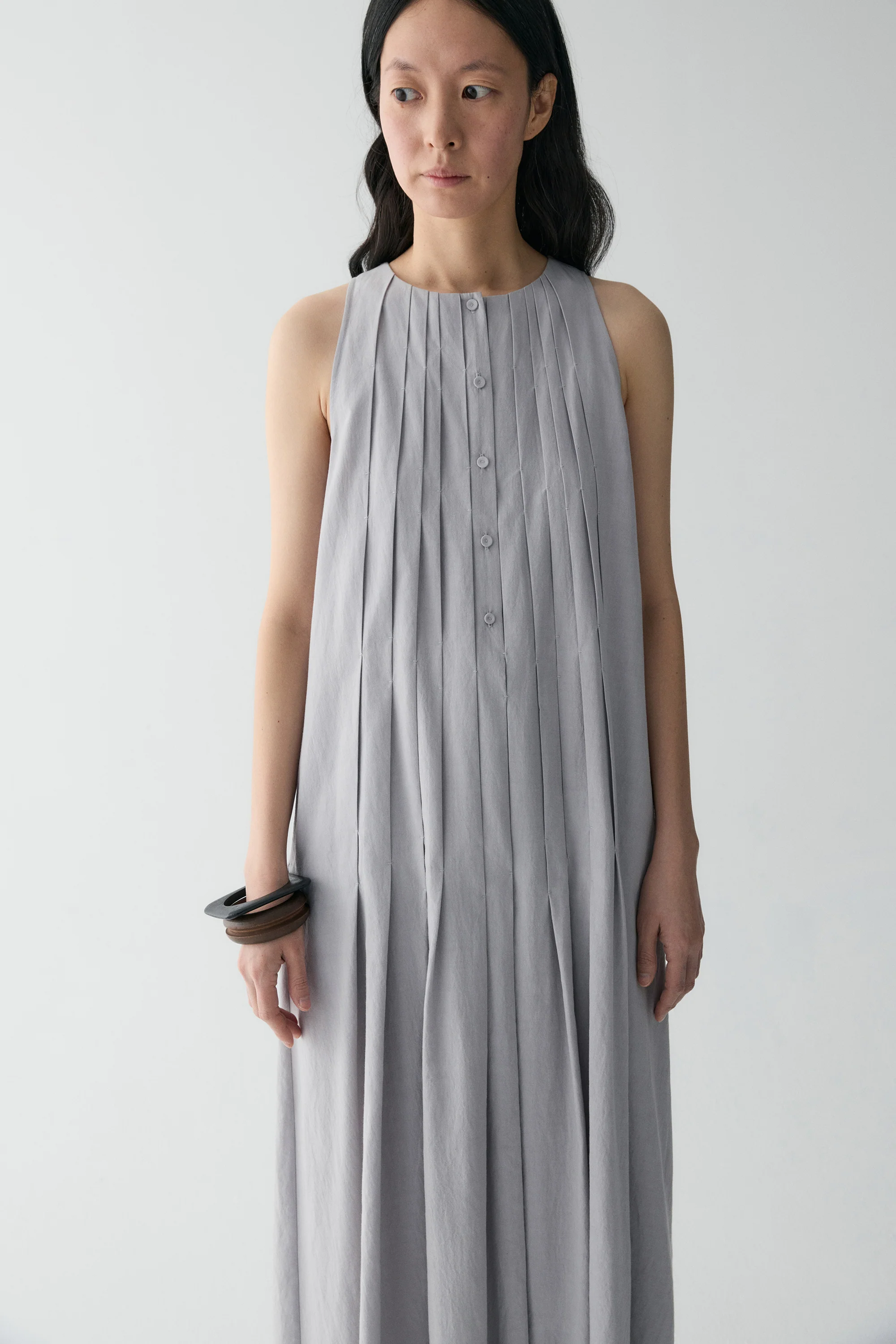 Pleated Sleeveless Dress - Image 17