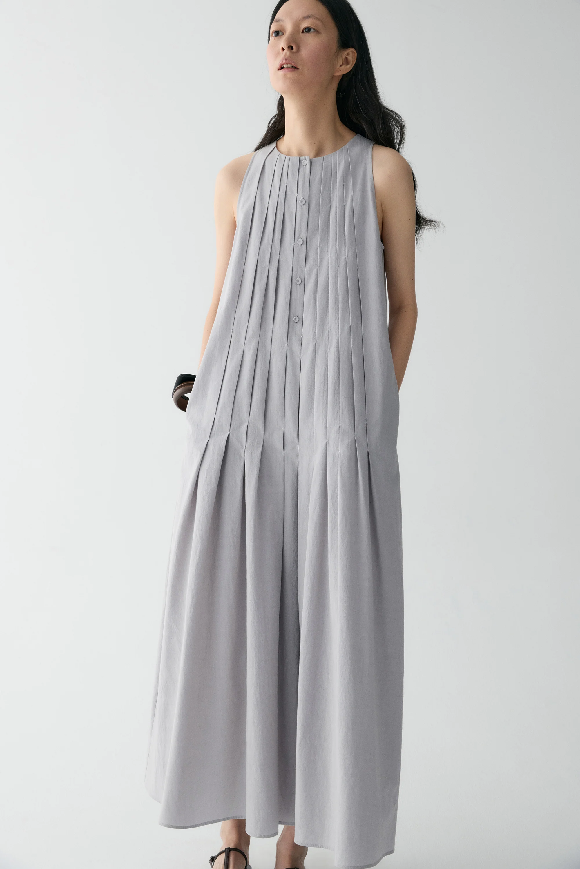 Pleated Sleeveless Dress - Image 19