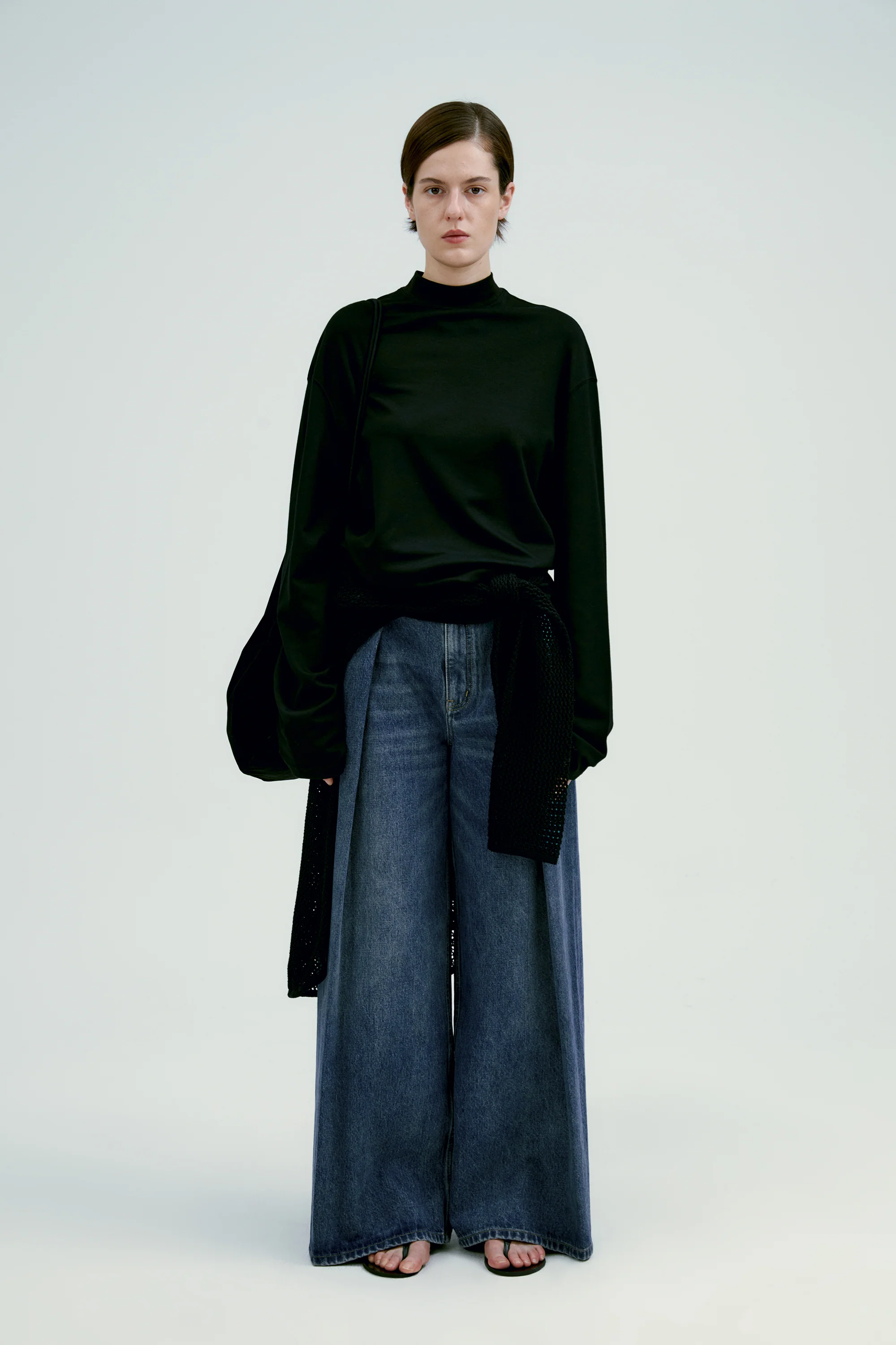 Pleated Wide-leg Jeans - Image 3