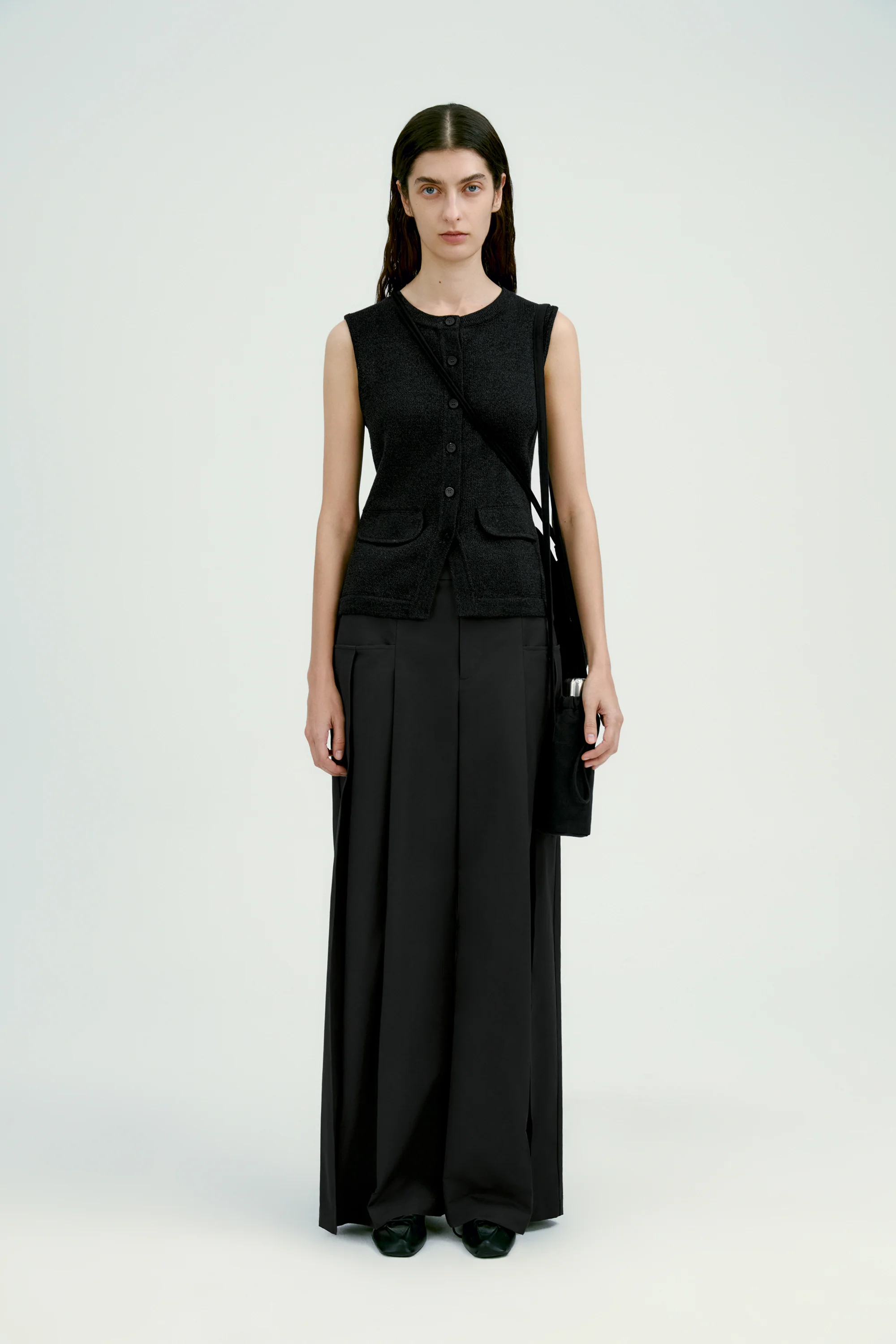 Pleated Wide-leg Trousers - Image 21