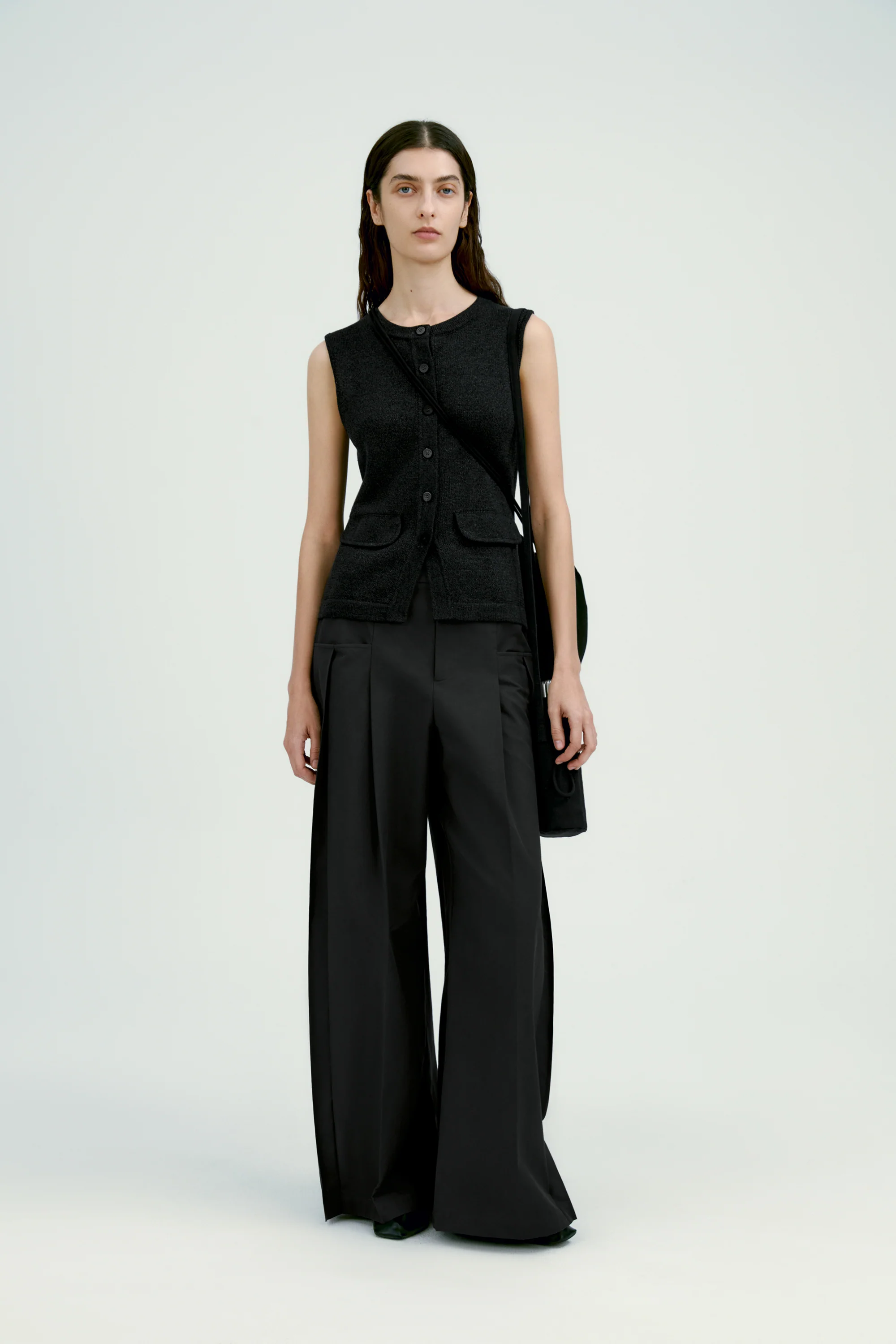 Pleated Wide-leg Trousers - Image 23