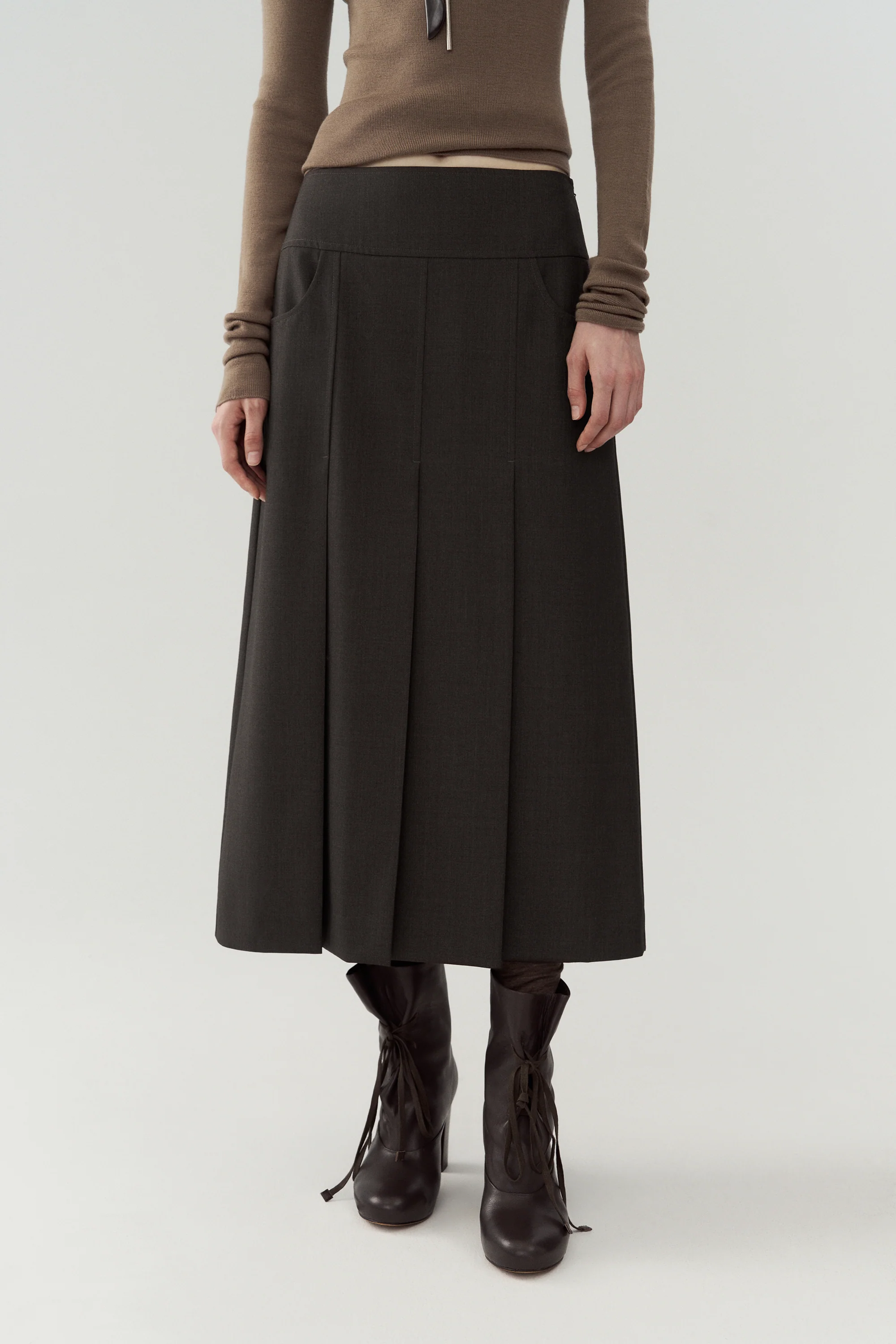 Pleated  Wool Maxi Skirt - Image 6