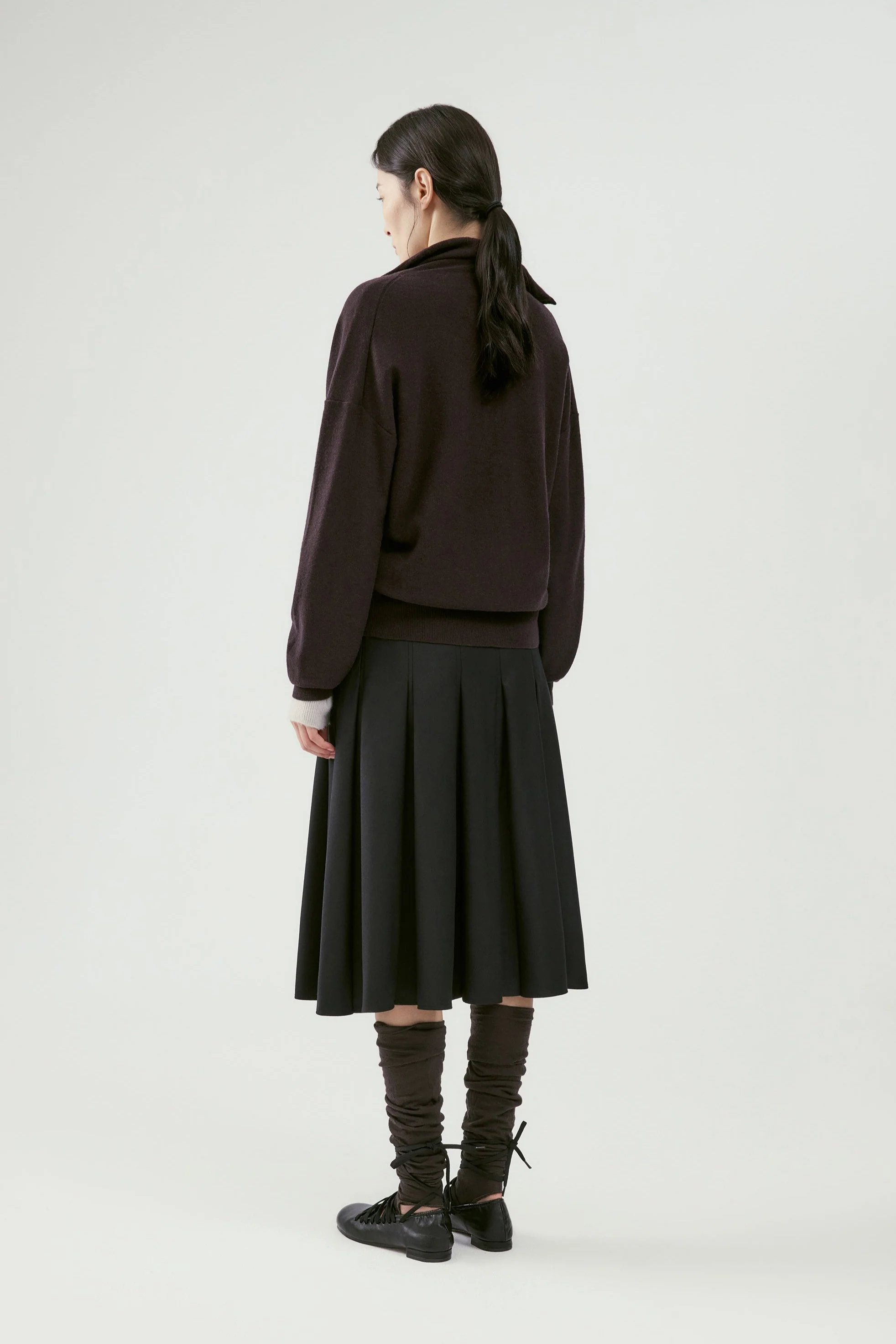 Pleated Wool Midi Skirt - Image 14